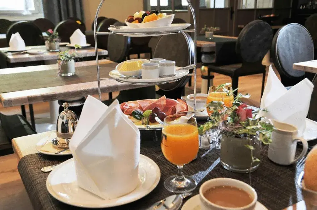 Food and drinks in Hotel Herrnschloesschen Food and drinks in Hotel Herrnschloesschen