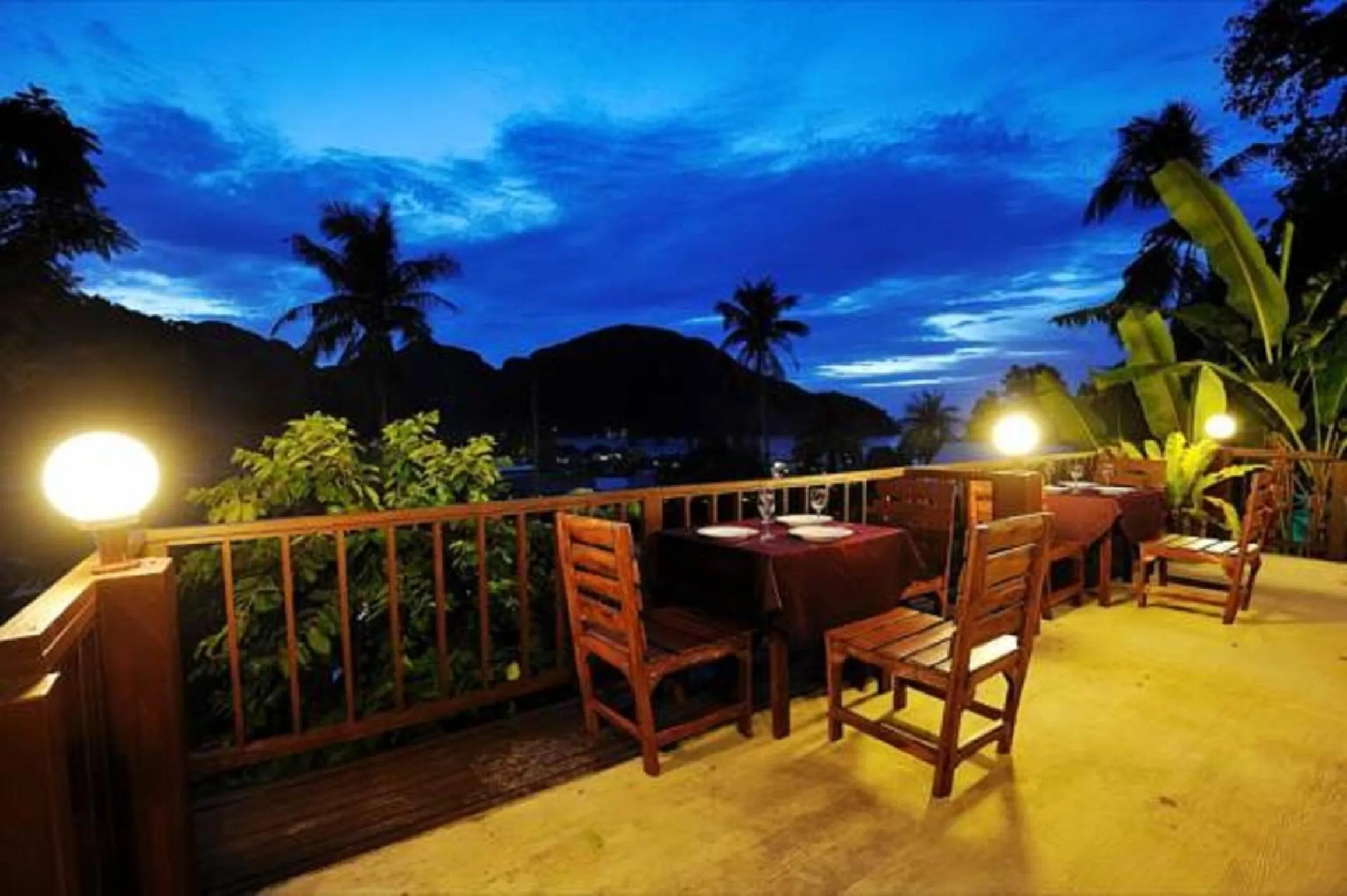 Restaurant/places to eat in Phi Phi Arboreal Resort