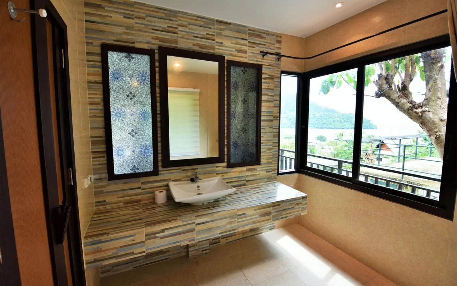 Bathroom in Phi Phi Arboreal Resort