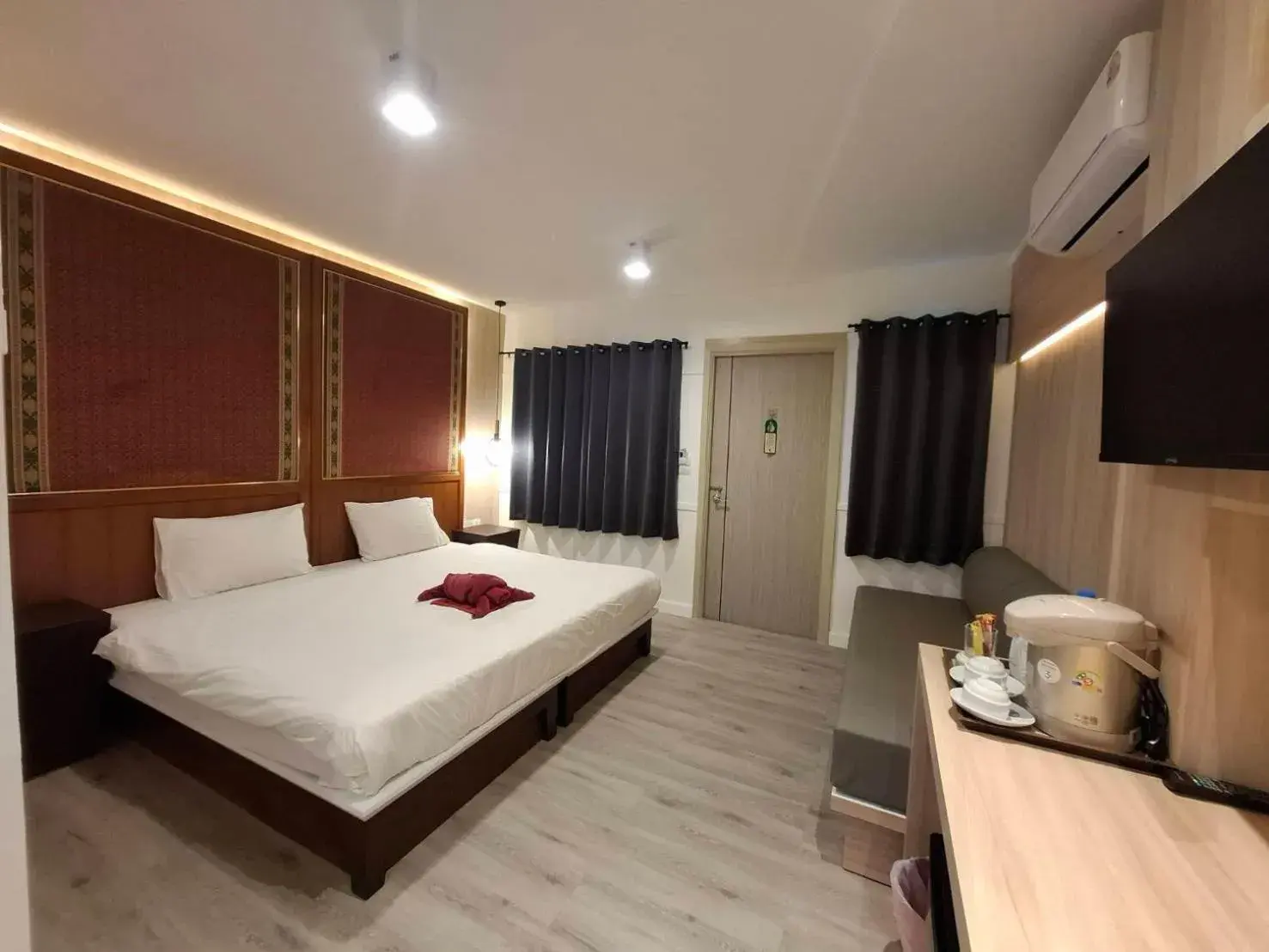 Bed in Phi Phi Arboreal Resort Bed in Phi Phi Arboreal Resort