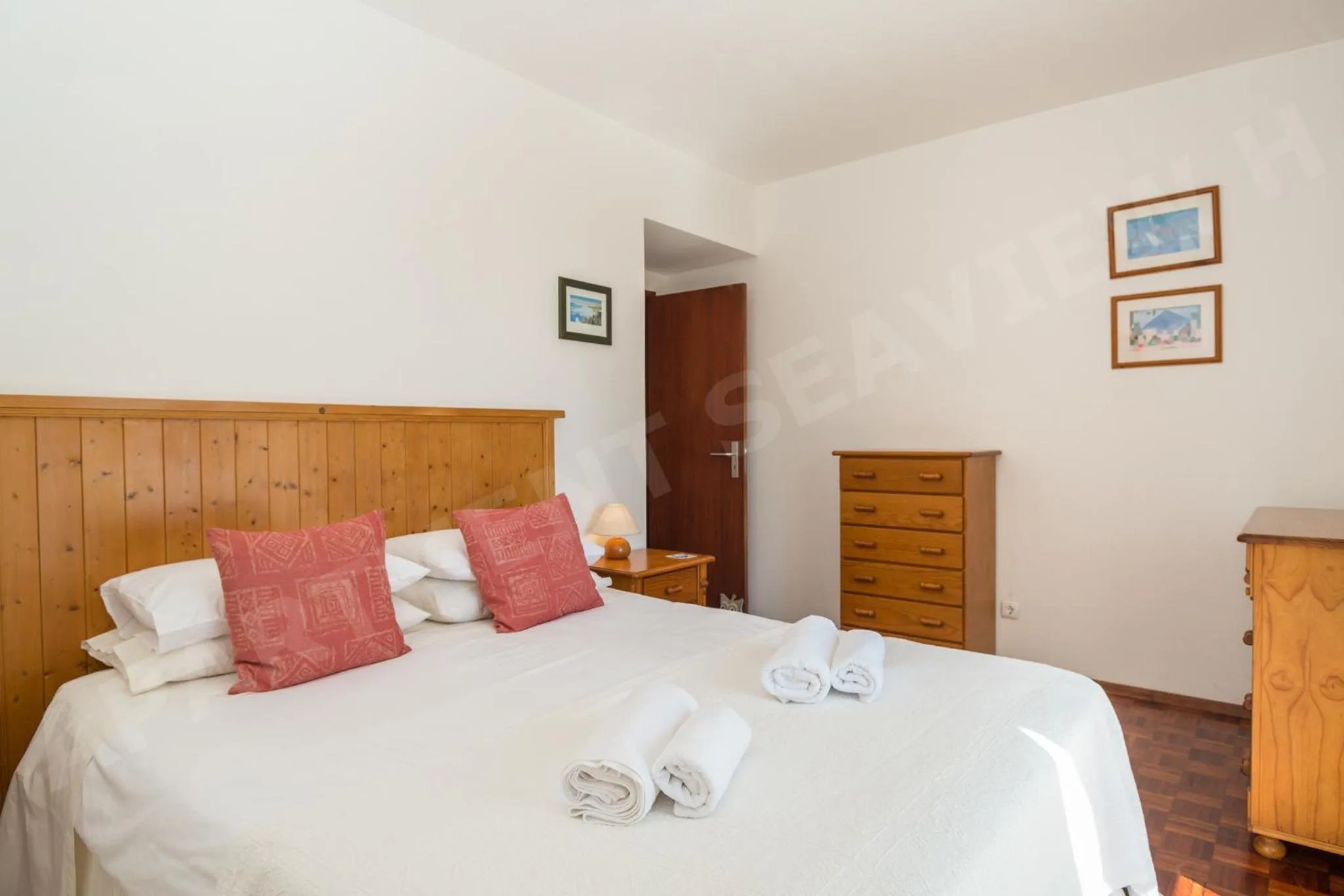 Seaview Apartment H