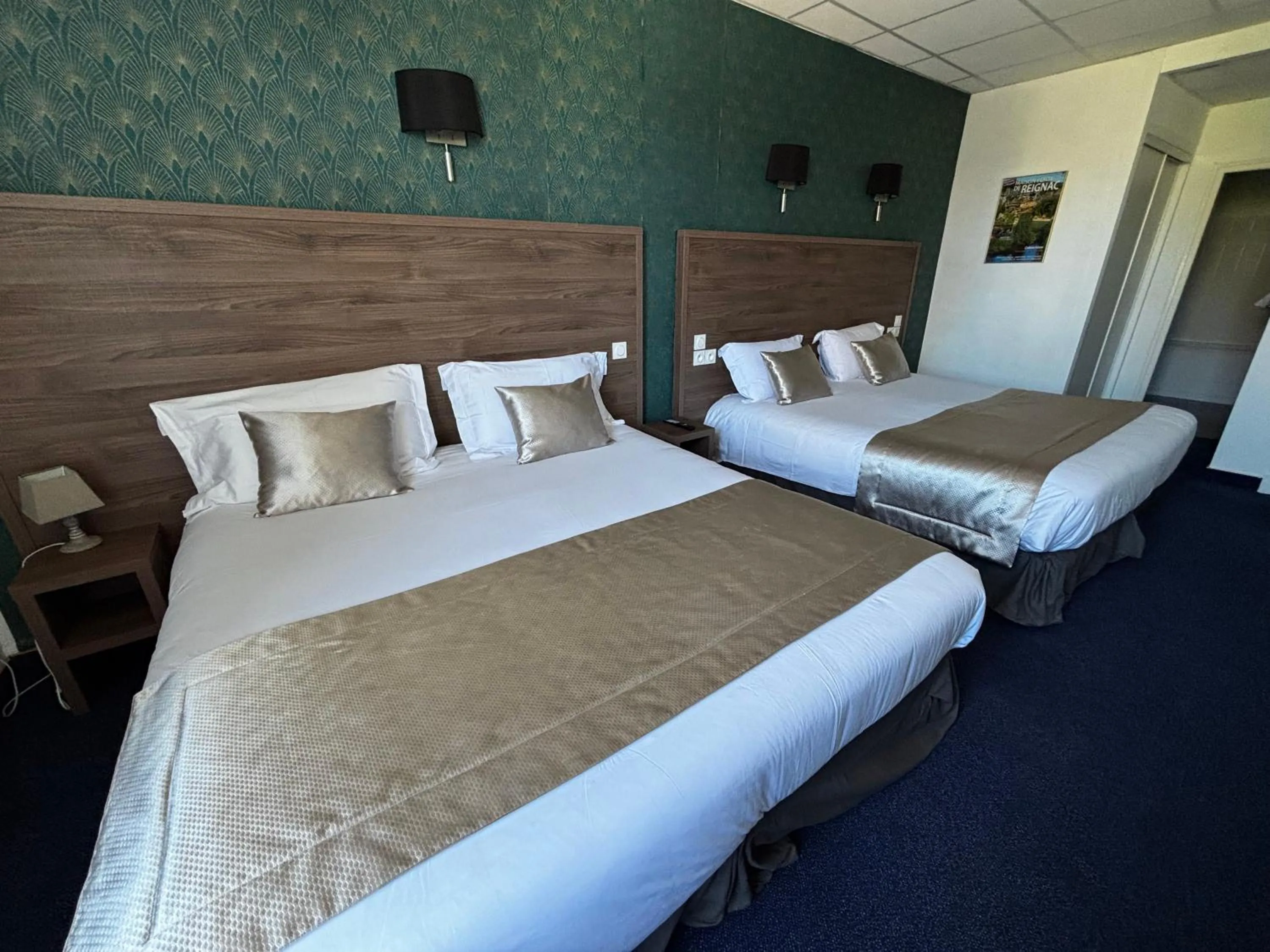 Bedroom, Bed in Le Patio De La Dordogne