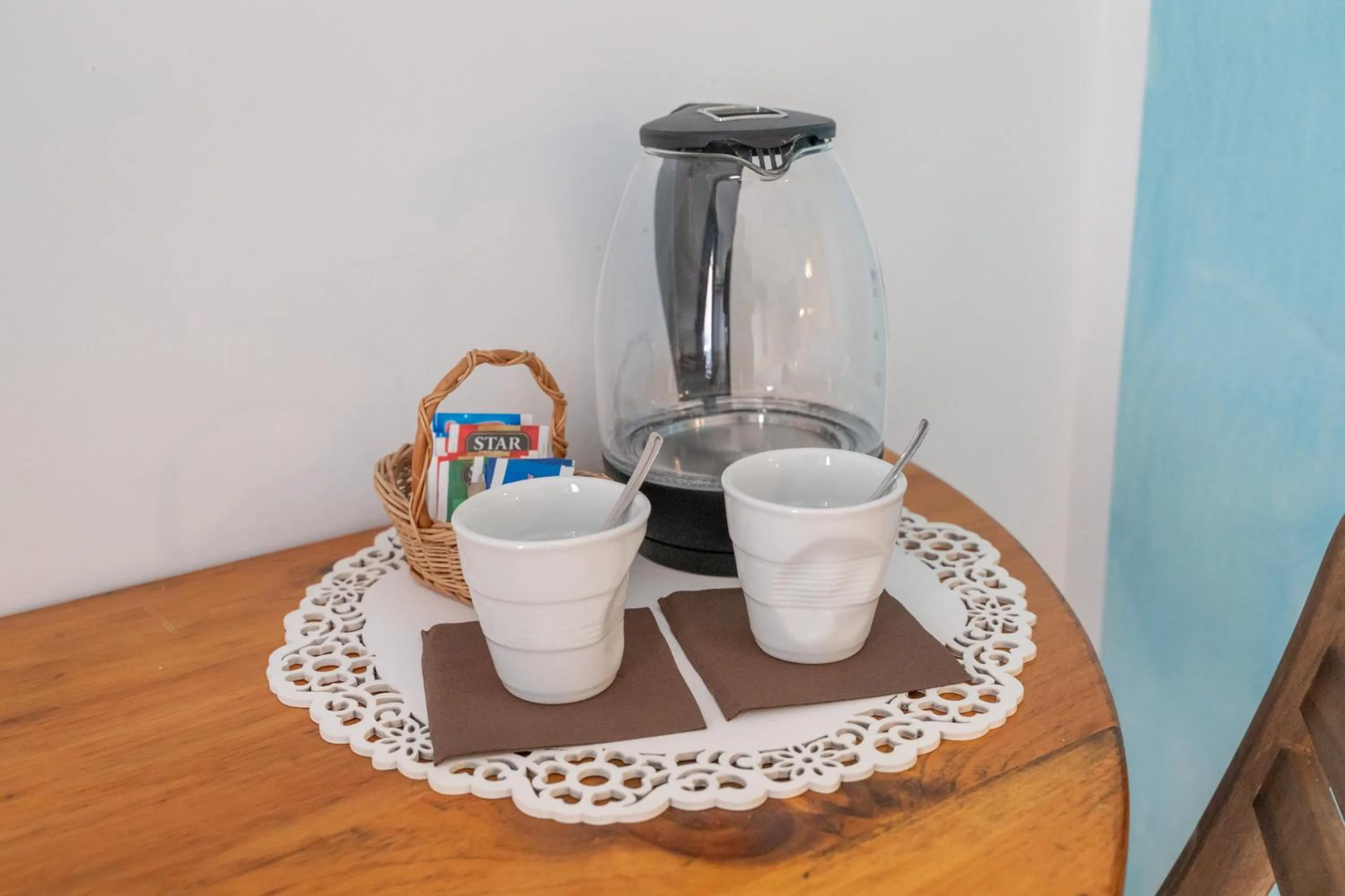 Coffee/tea facilities in B&B DolceVita Napoli