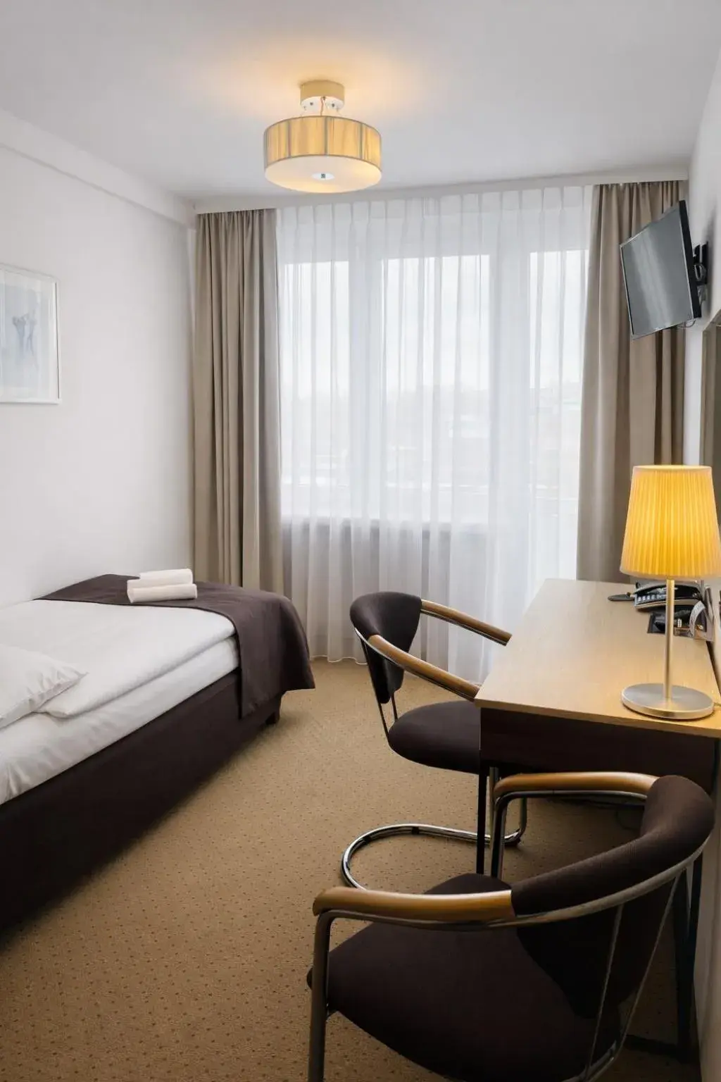 Bed in Hotel Logos Bed in Hotel Logos