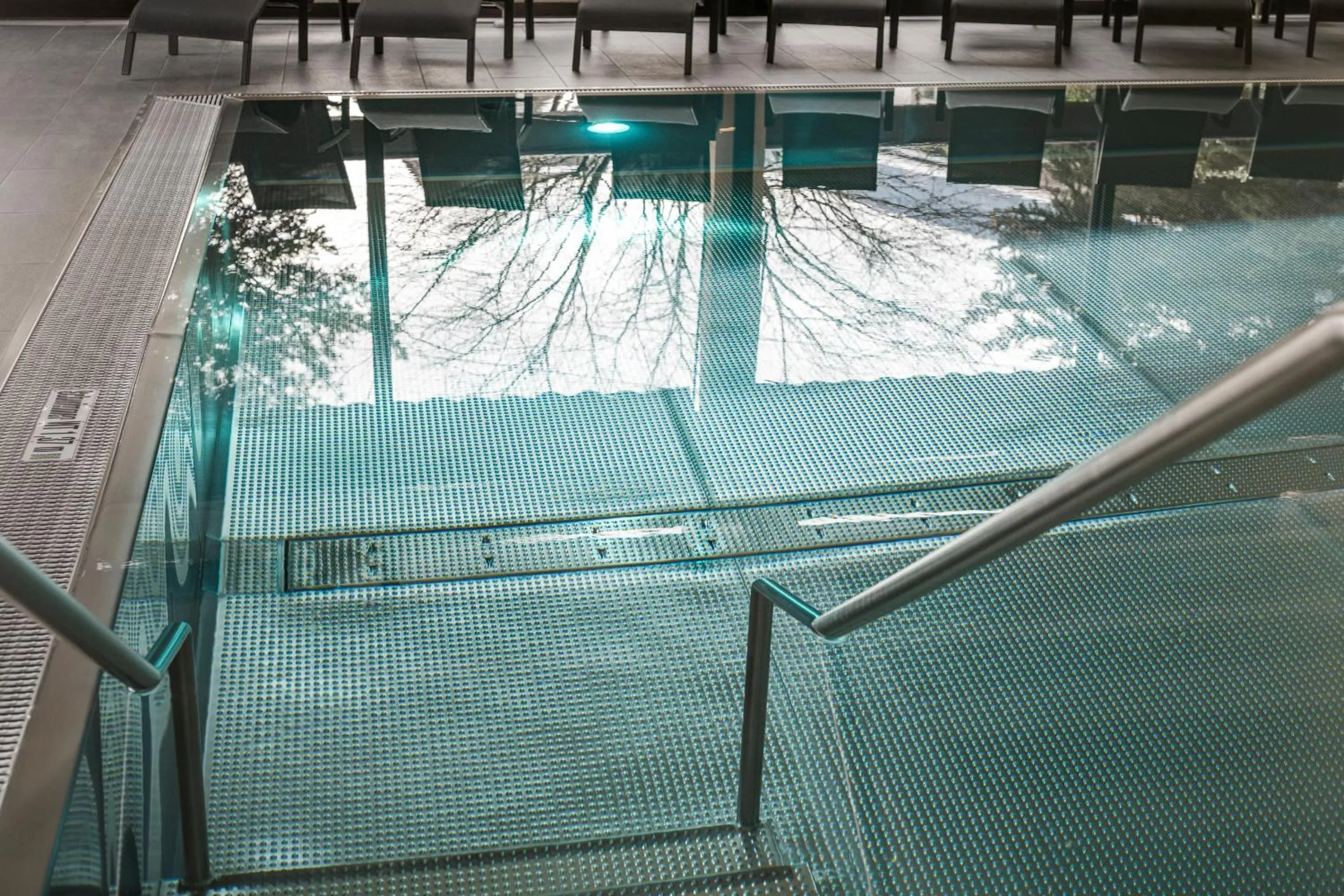 Swimming pool in Hotel Alpina - Thermenhotels Gastein