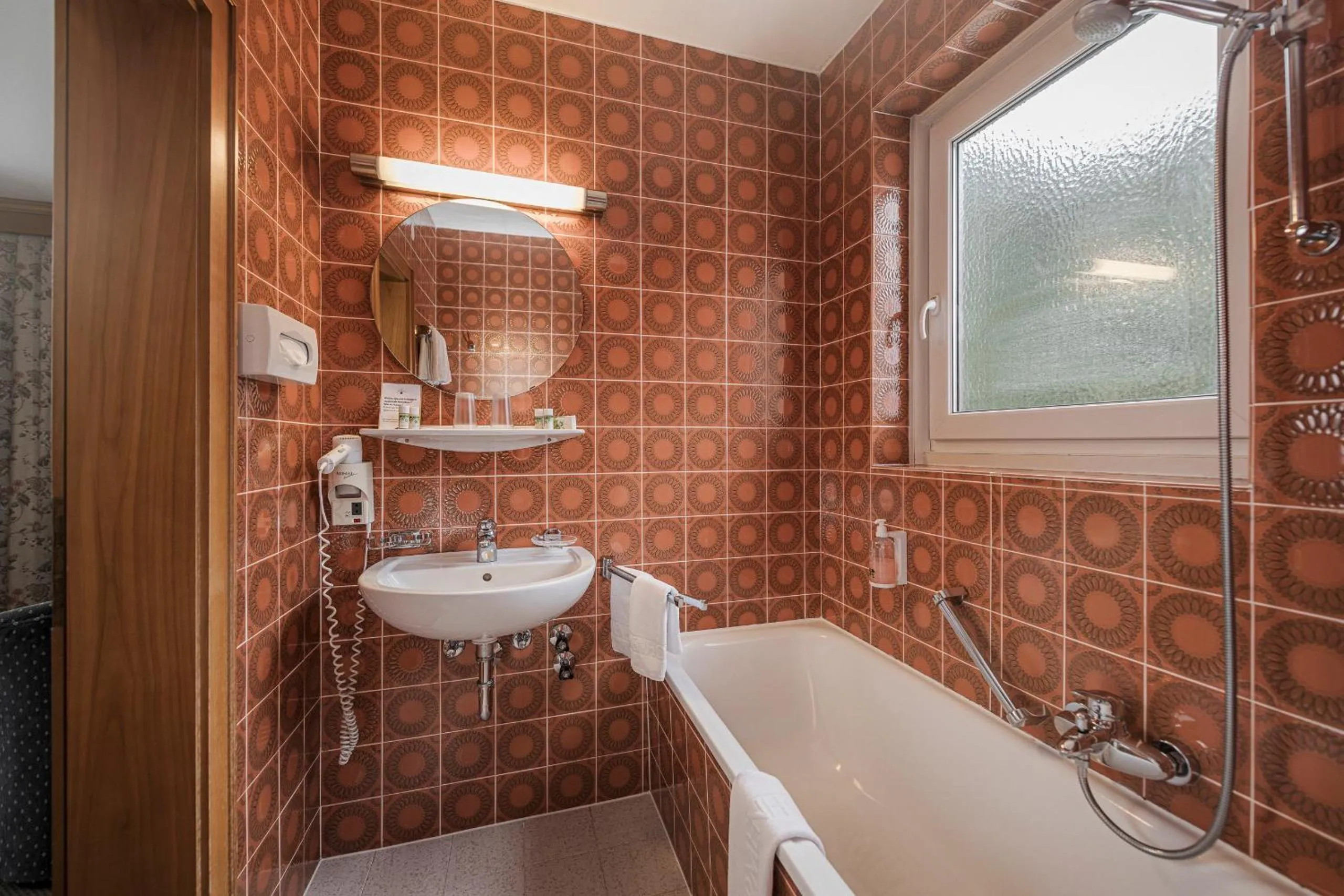 Shower in Hotel Alpina - Thermenhotels Gastein