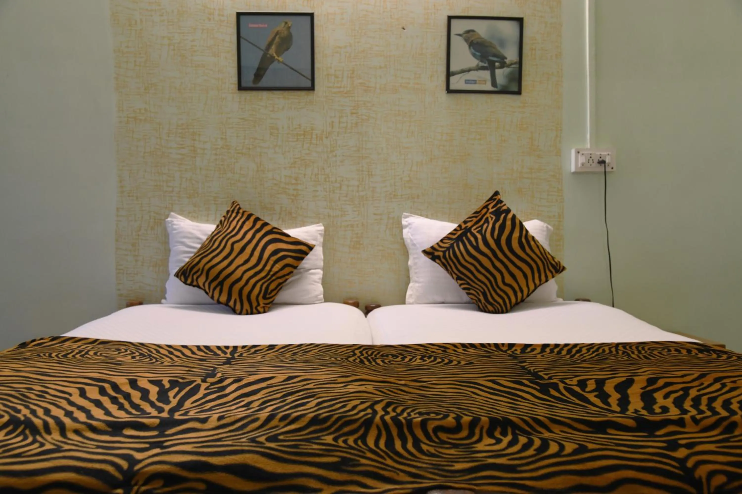 Bed in Baaz Jungle Resort