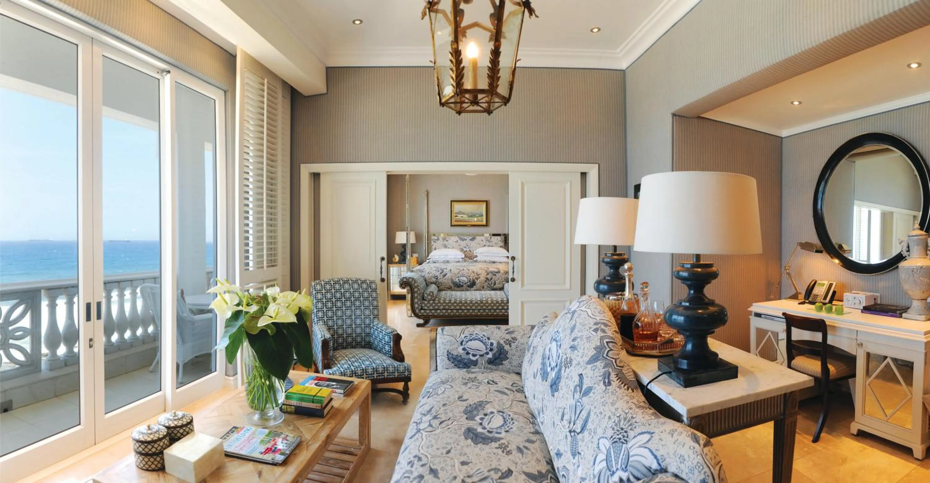 Photo of the whole room in The Oyster Box