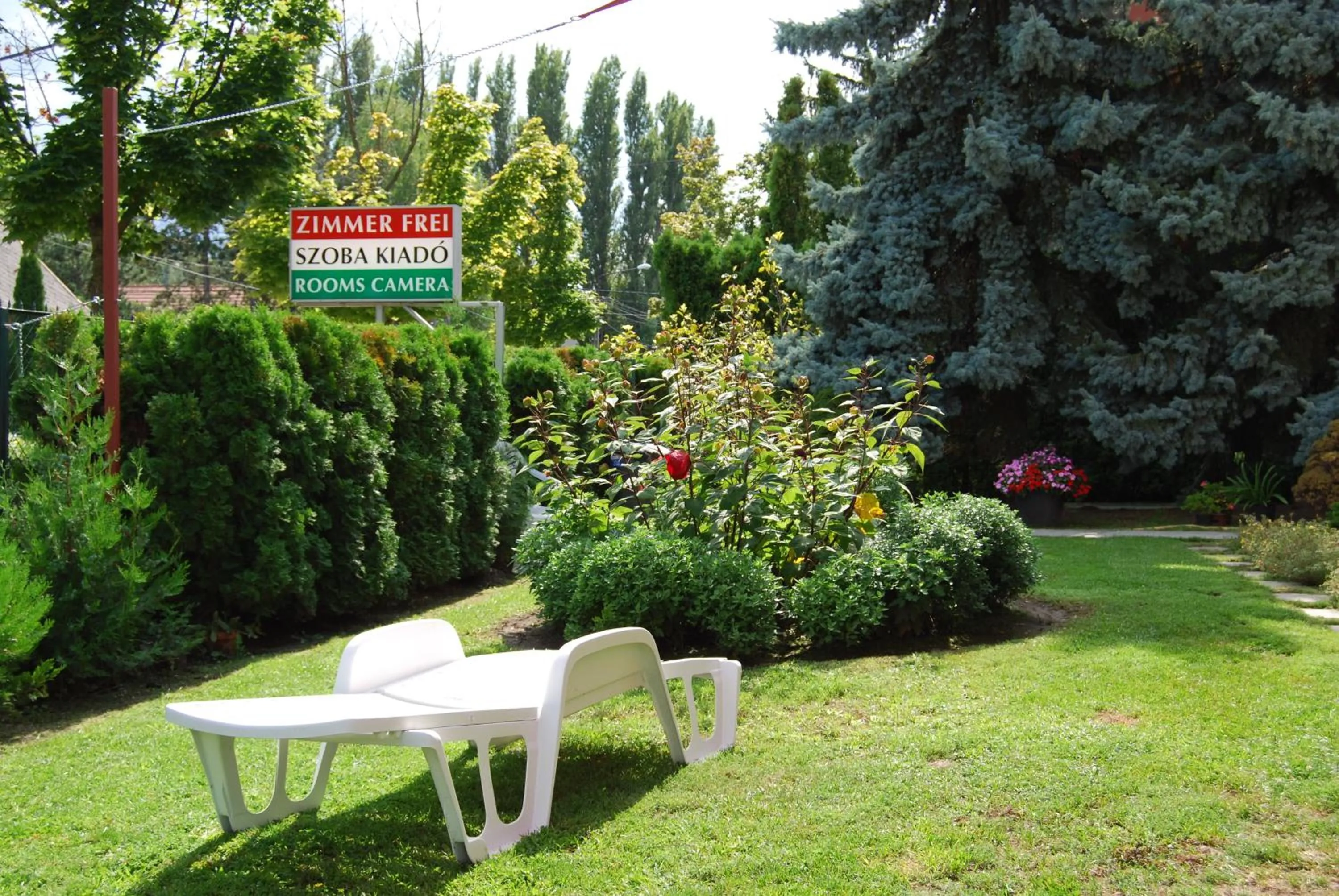 Garden in See Vendégház - Siófok