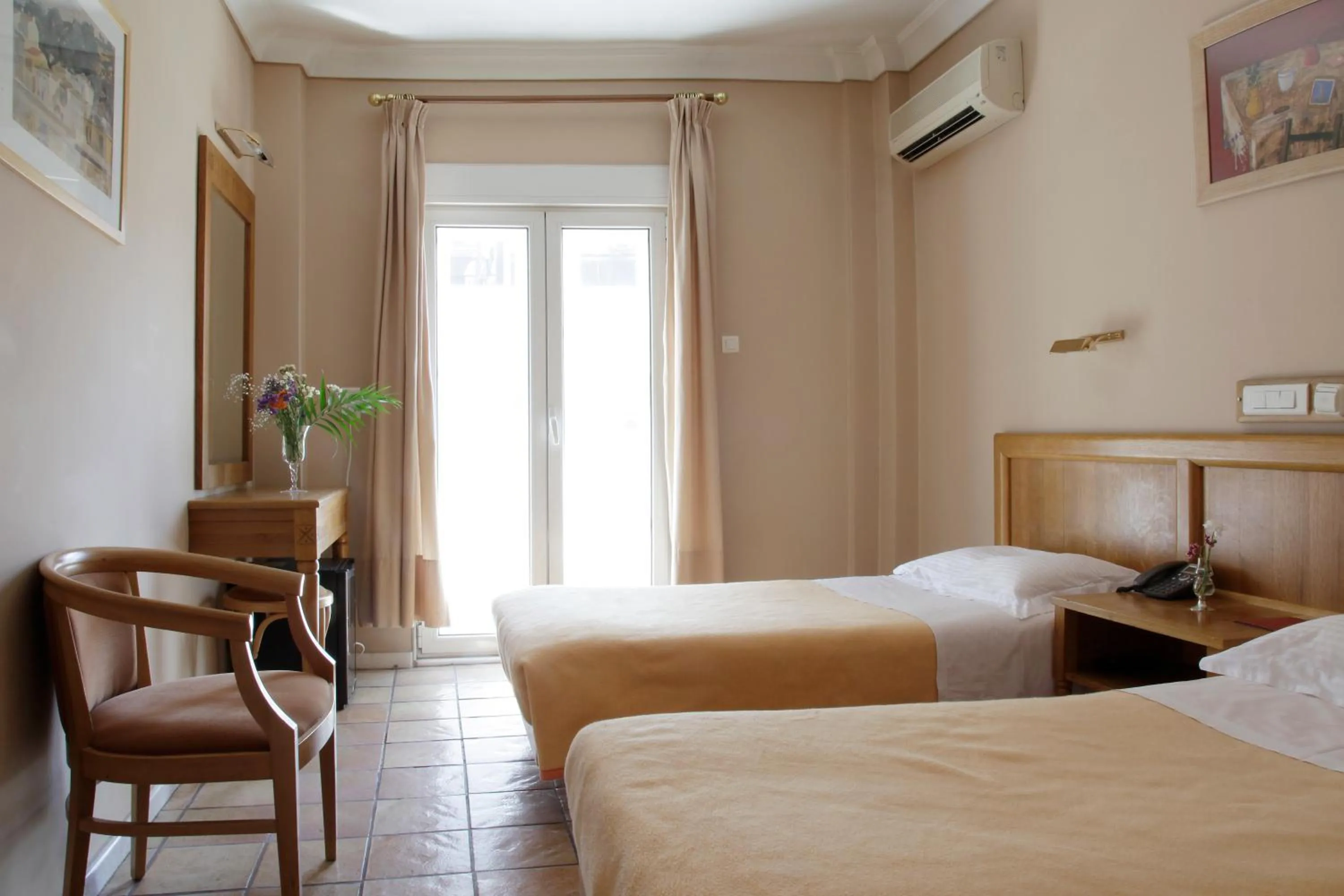 Photo of the whole room, Bed in Pella