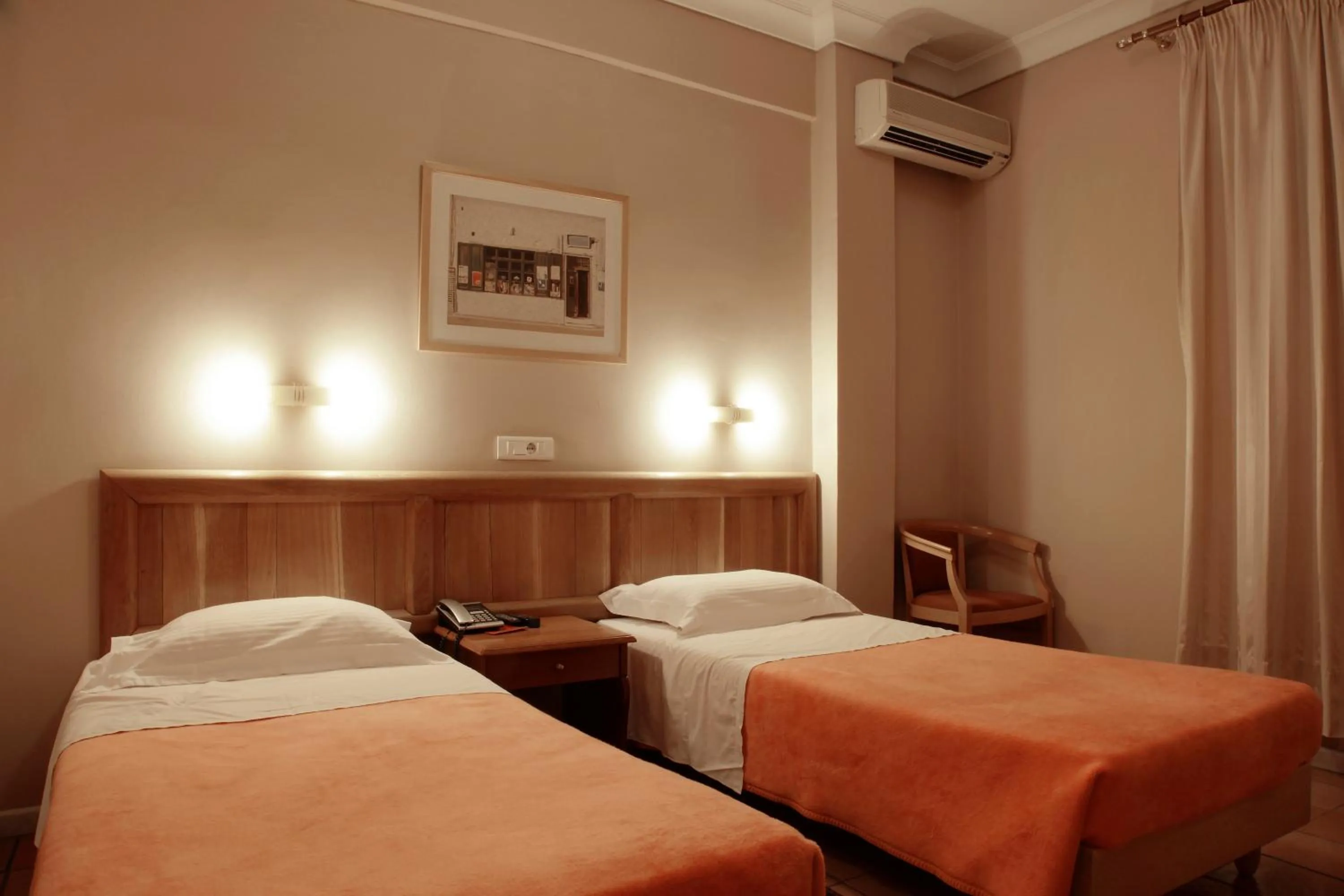 Photo of the whole room, Bed in Pella