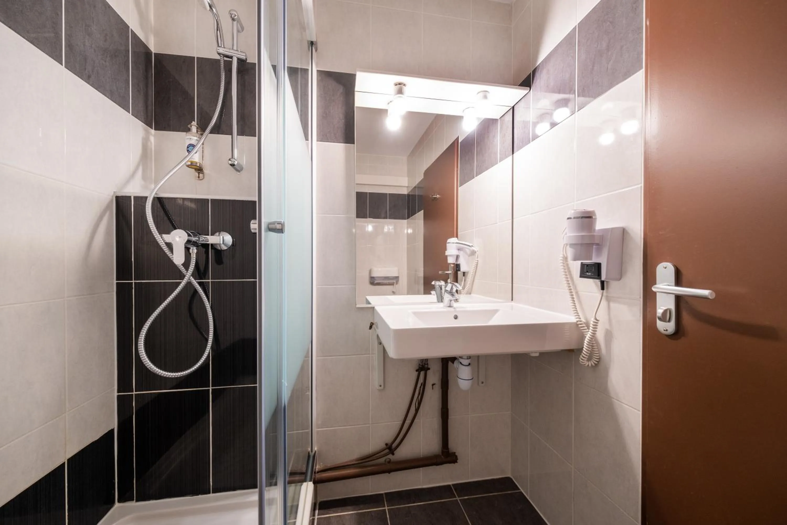 Kyriad Dijon Sud - Longvic