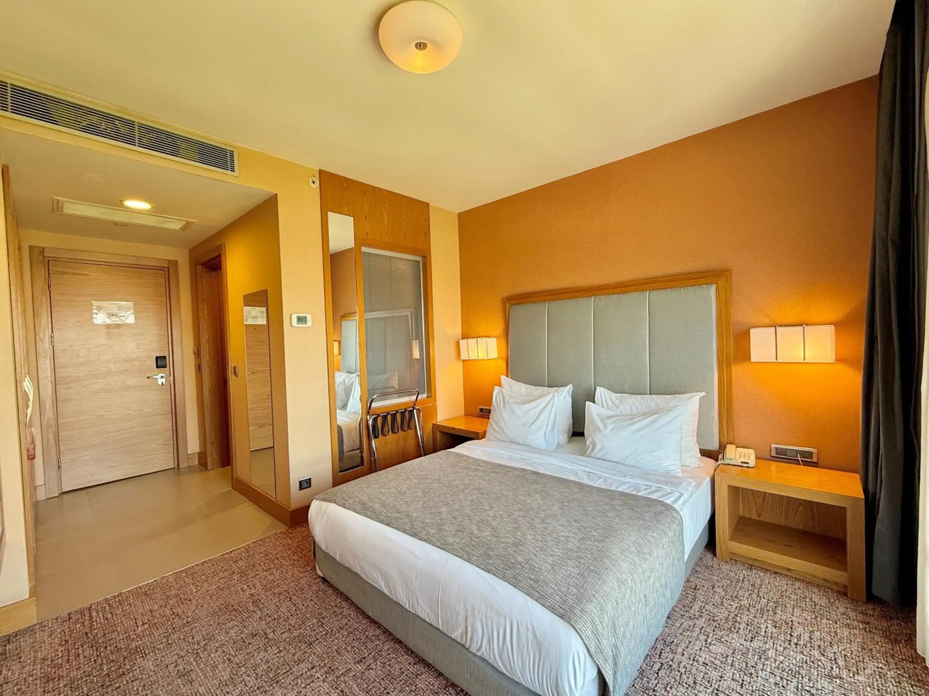 Photo of the whole room, Bed in The Green Park Pendik Photo of the whole room, Bed in The Green Park Pendik