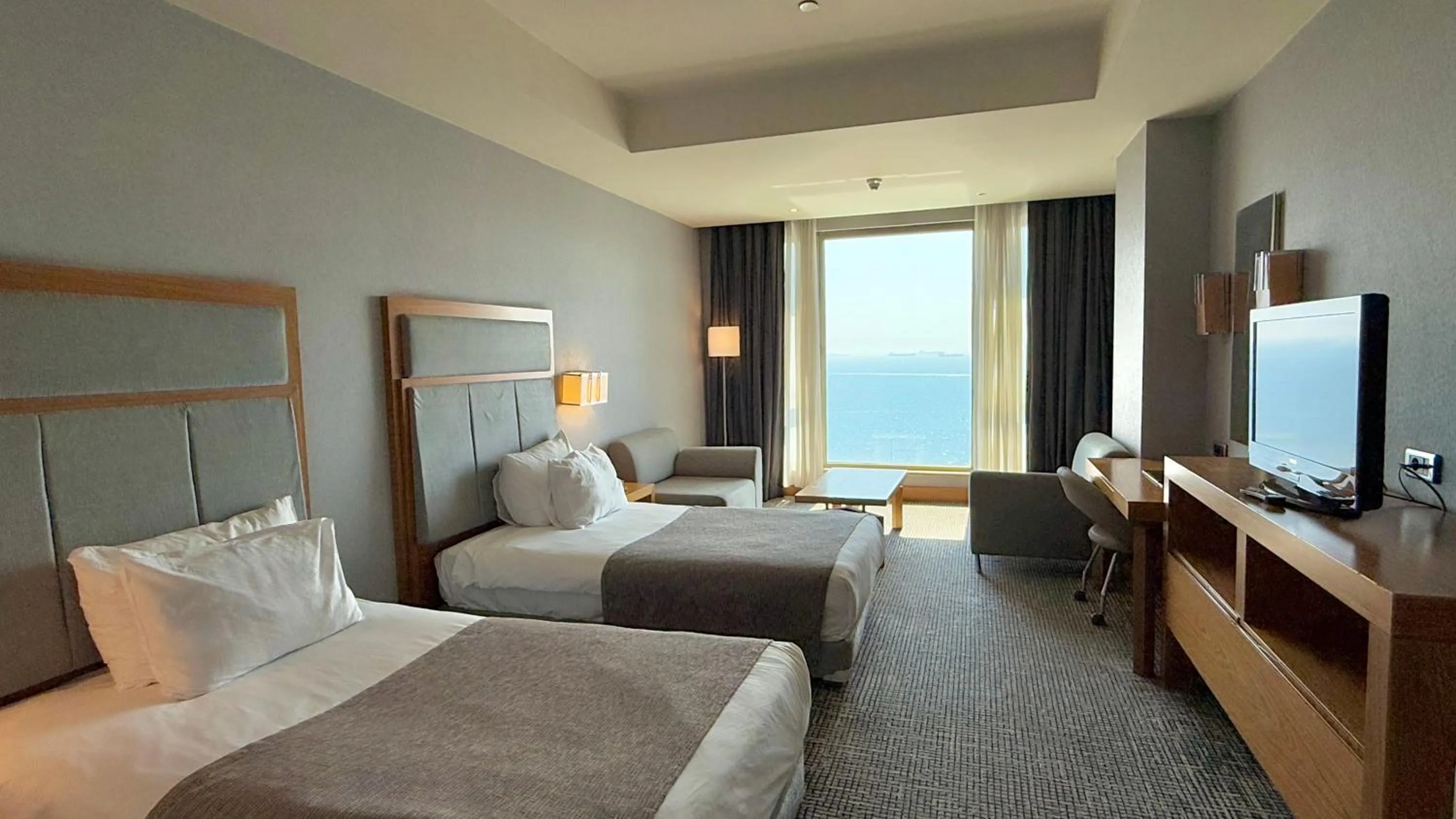 Photo of the whole room, Bed in The Green Park Pendik