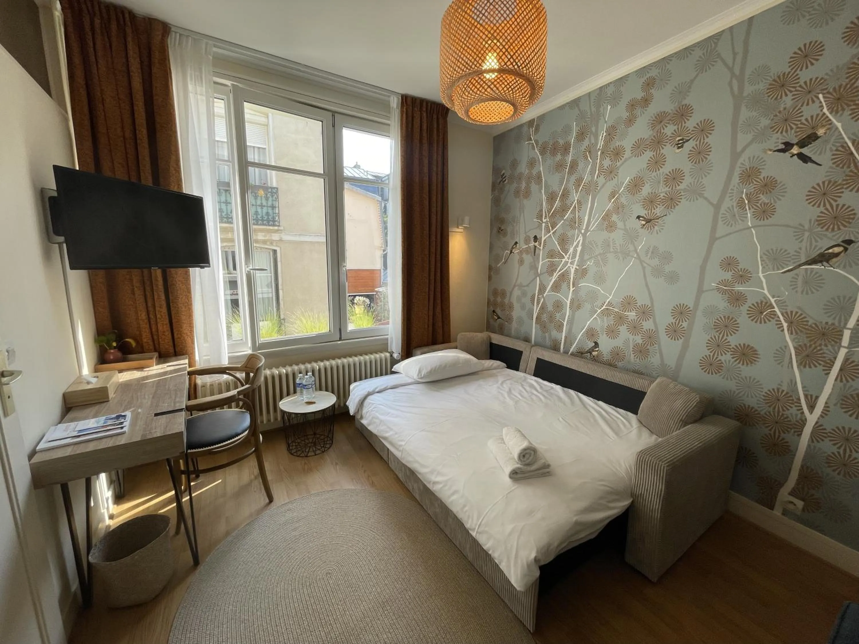 Bed in Le Trouville - Hôtel de Charme