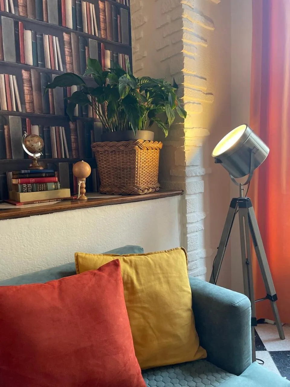 Lobby or reception in Le Trouville - Hôtel de Charme