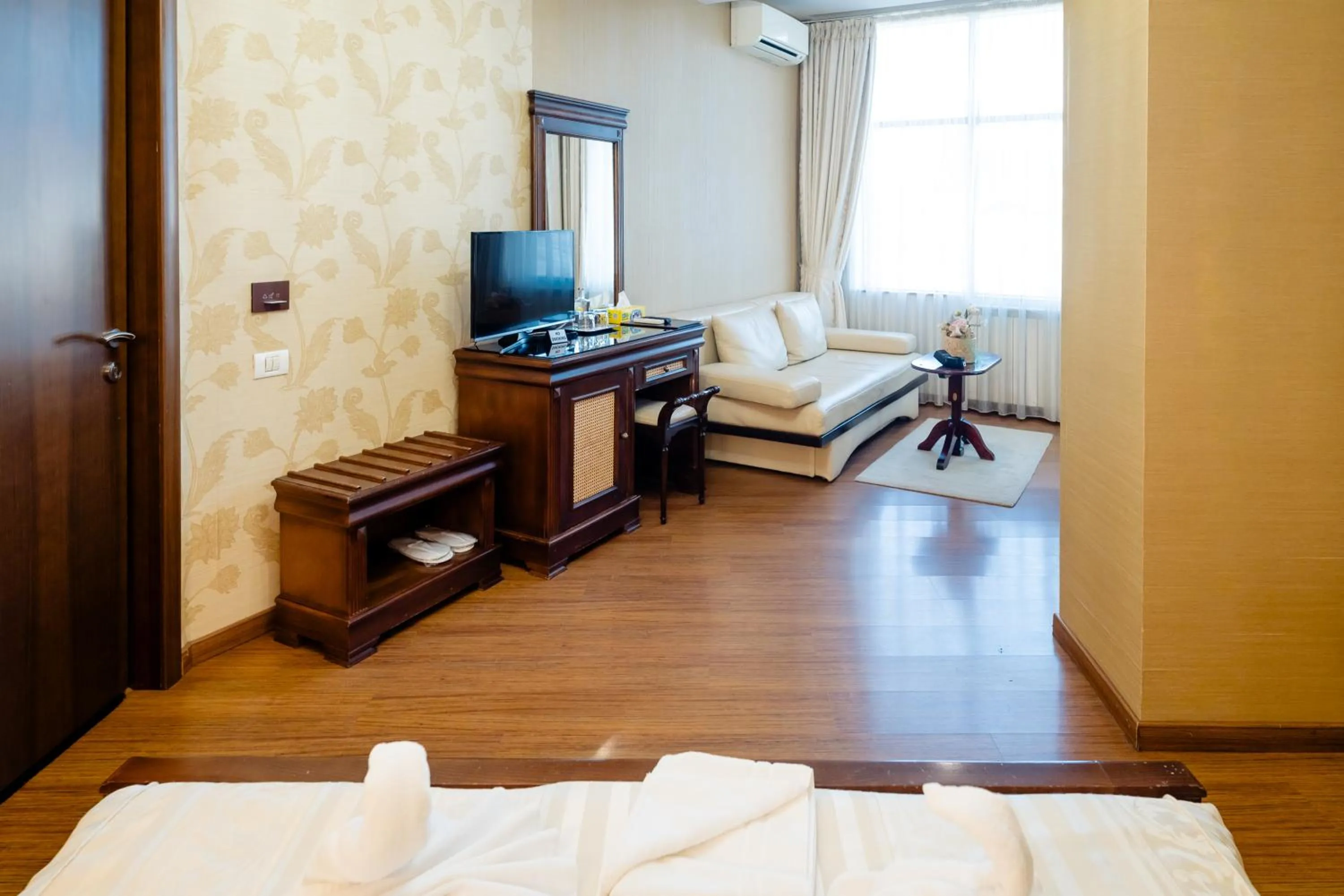 Bed in Acapulco Hotel