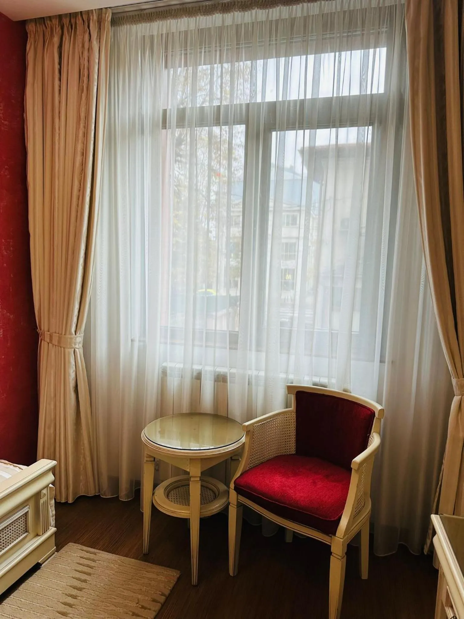 Seating area in Acapulco Hotel