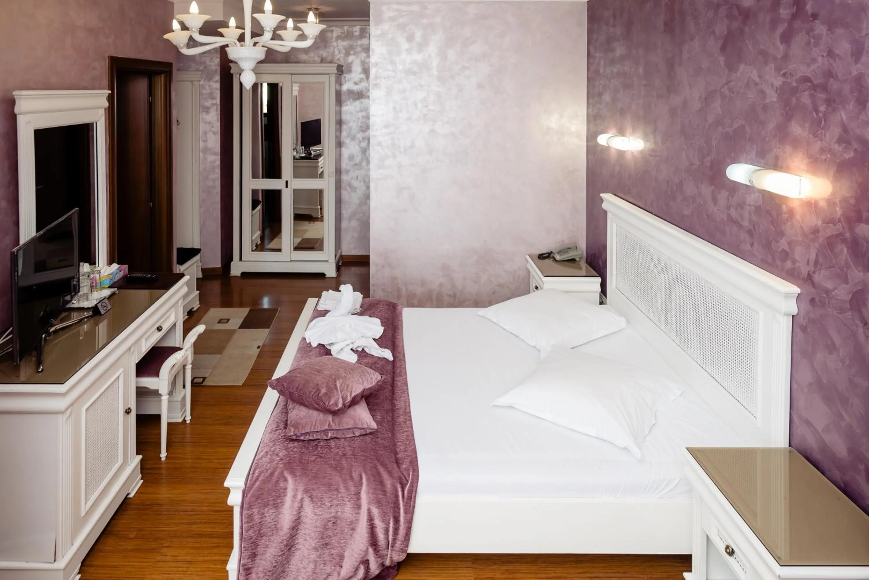 Bed in Acapulco Hotel