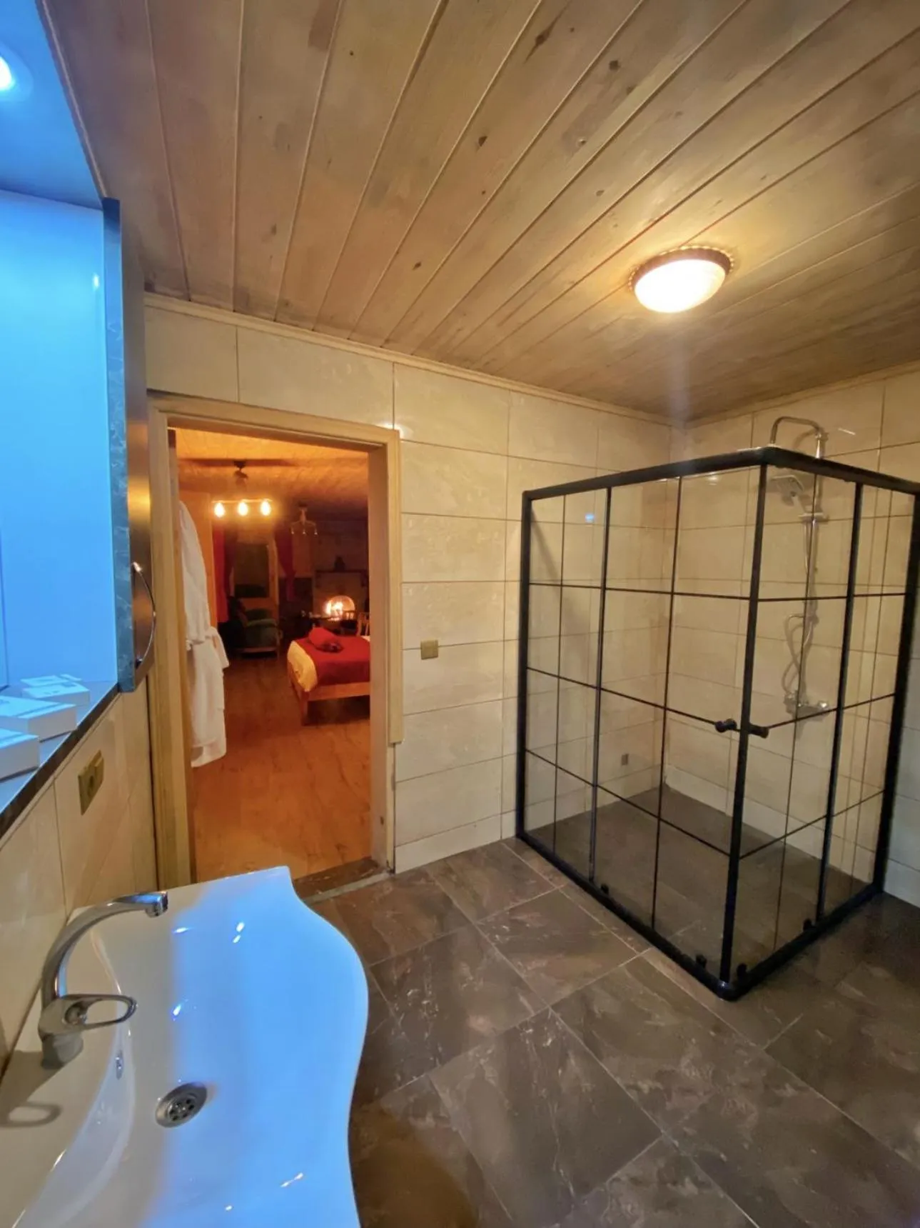 Bed in Seyr-i Cennet Dag Evleri