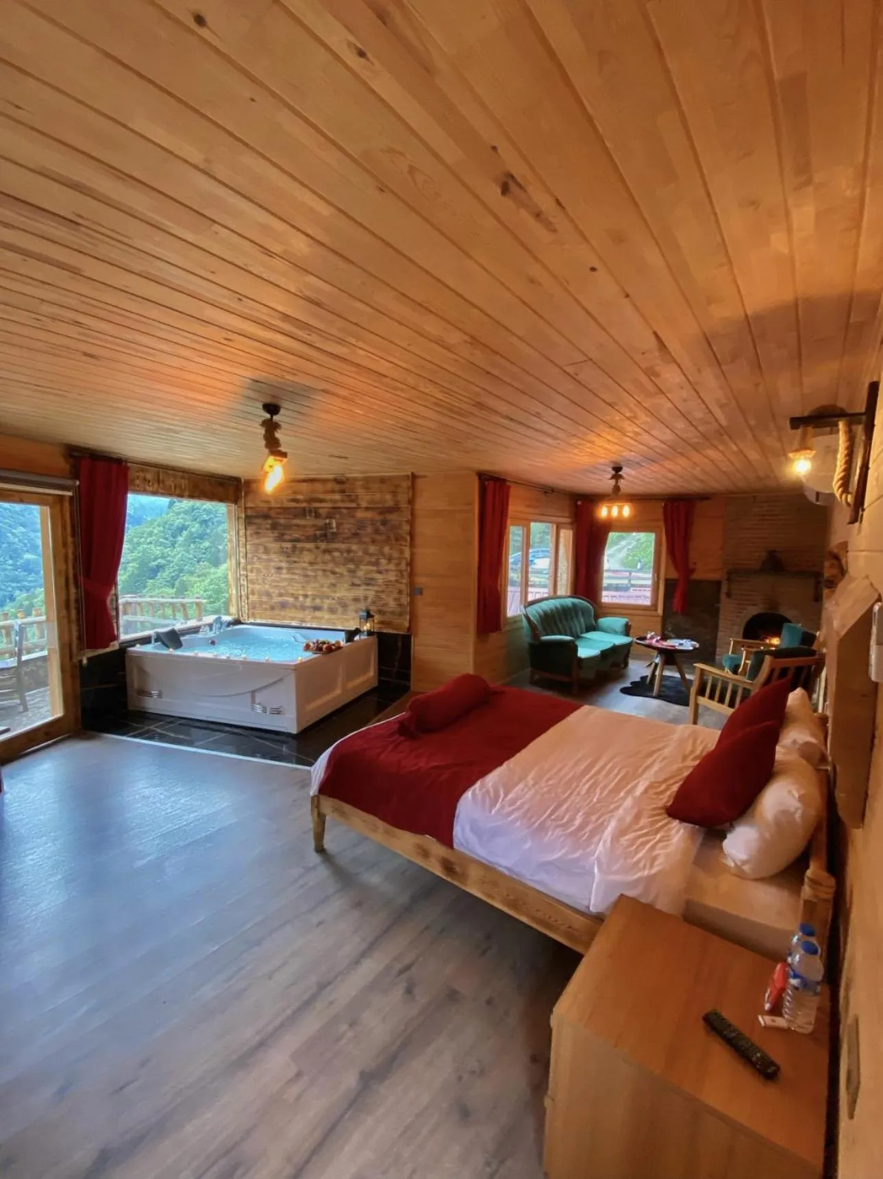 Bed in Seyr-i Cennet Dag Evleri