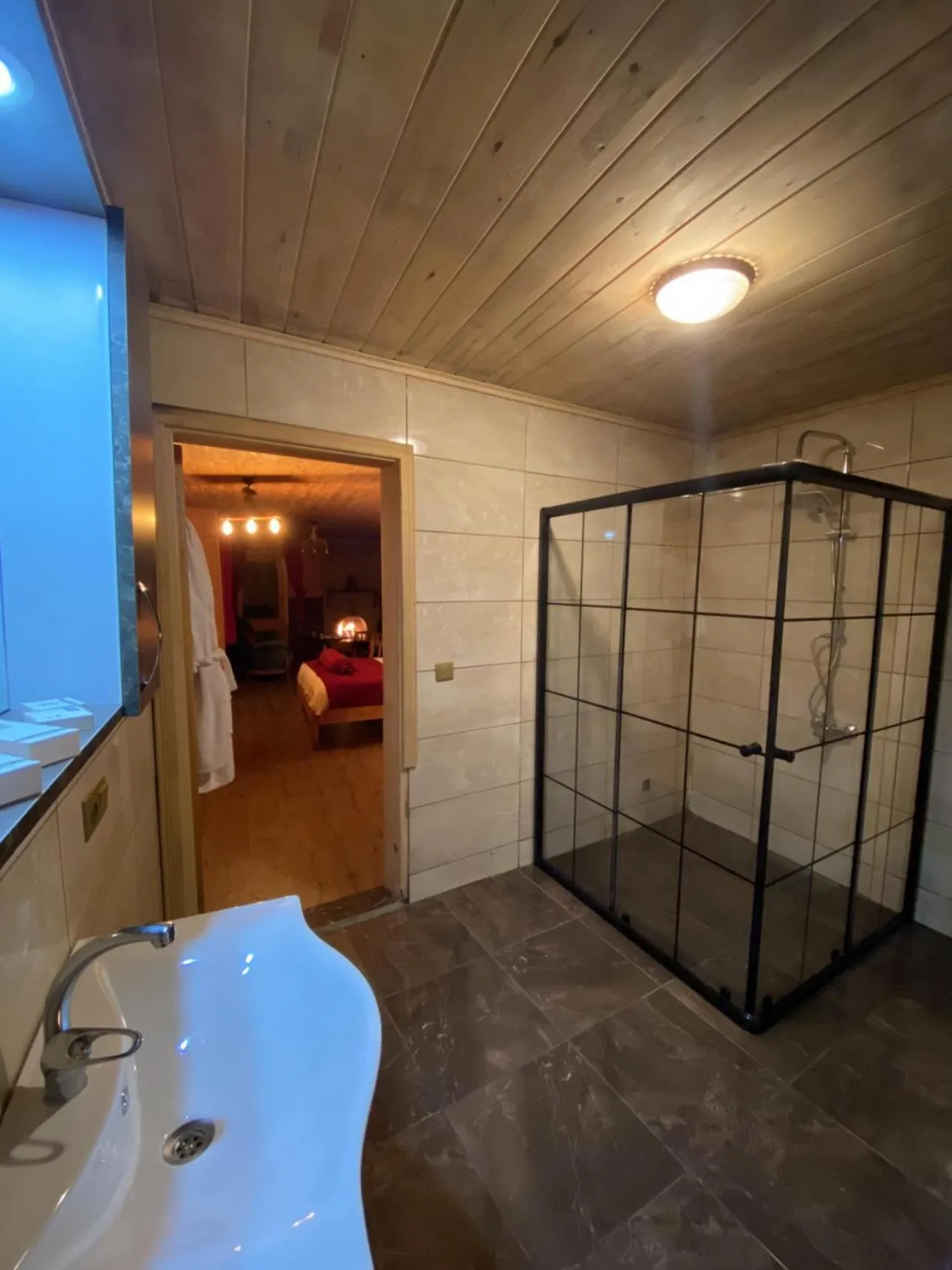 Bed in Seyr-i Cennet Dag Evleri