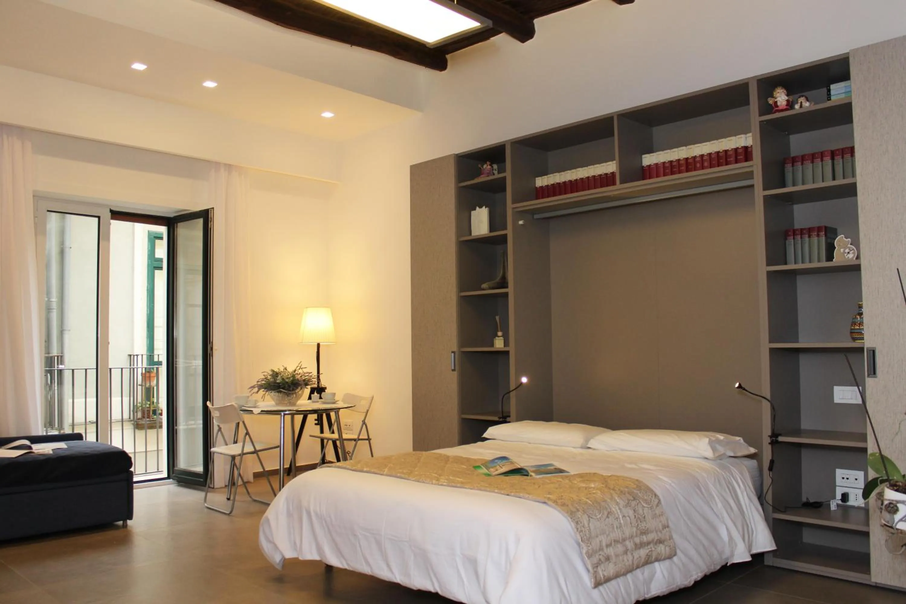 Coffee/tea facilities, Bed in B&B Katerine