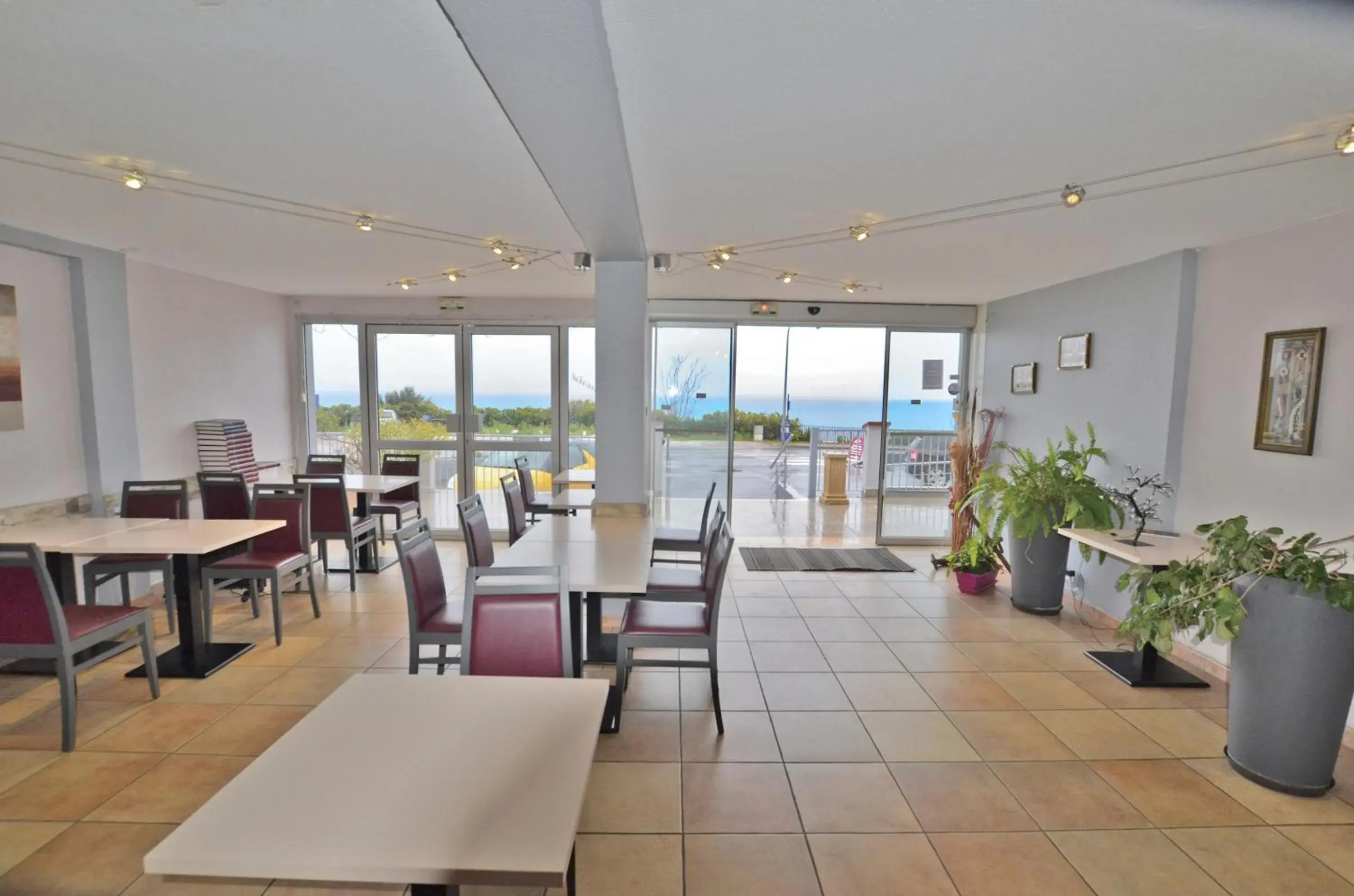 Restaurant/places to eat in Logis Hotel Solhotel Restaurant/places to eat in Logis Hotel Solhotel