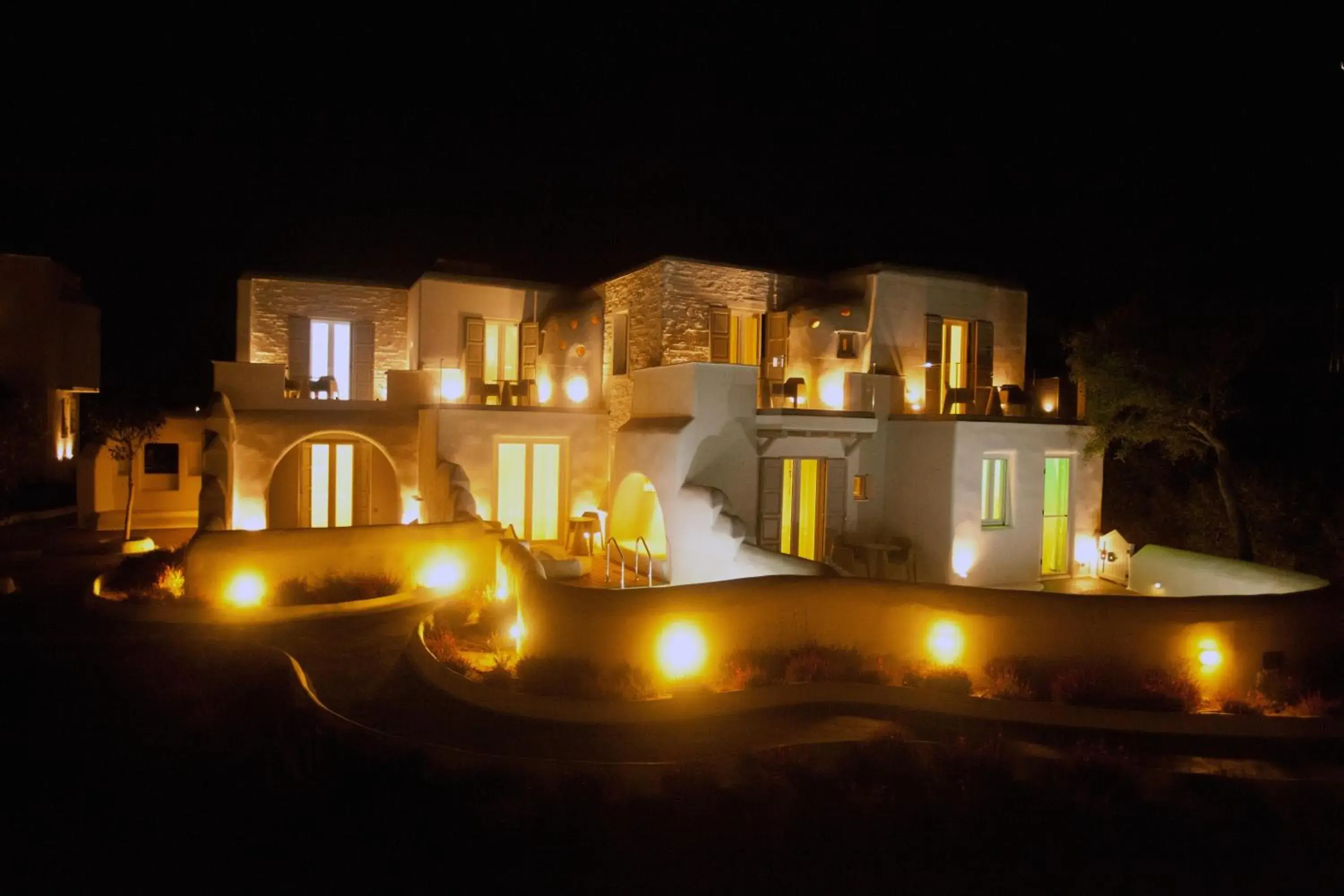 Property building in Golden Sun Hotel Property building in Golden Sun Hotel