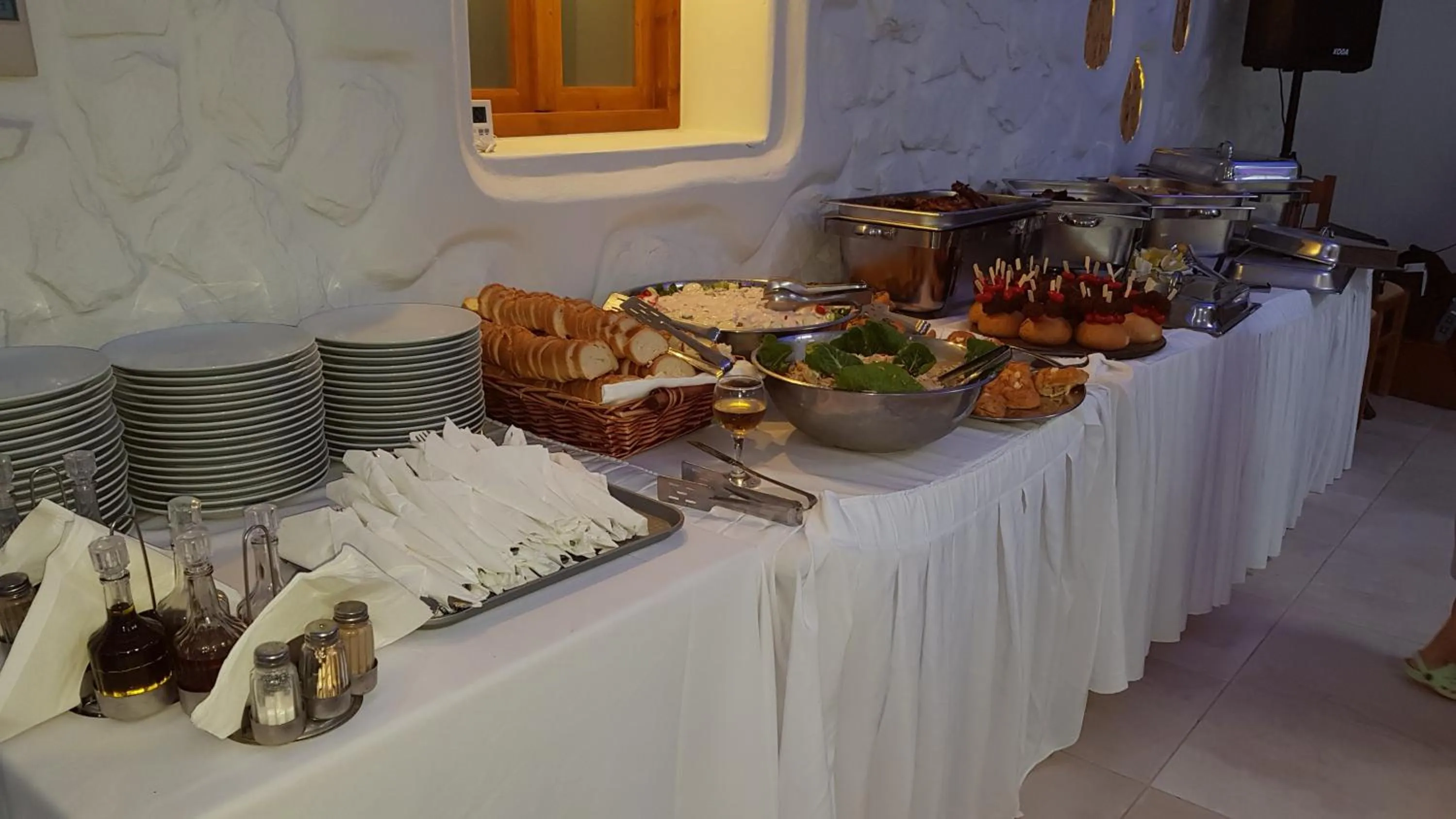 Food in Golden Sun Hotel