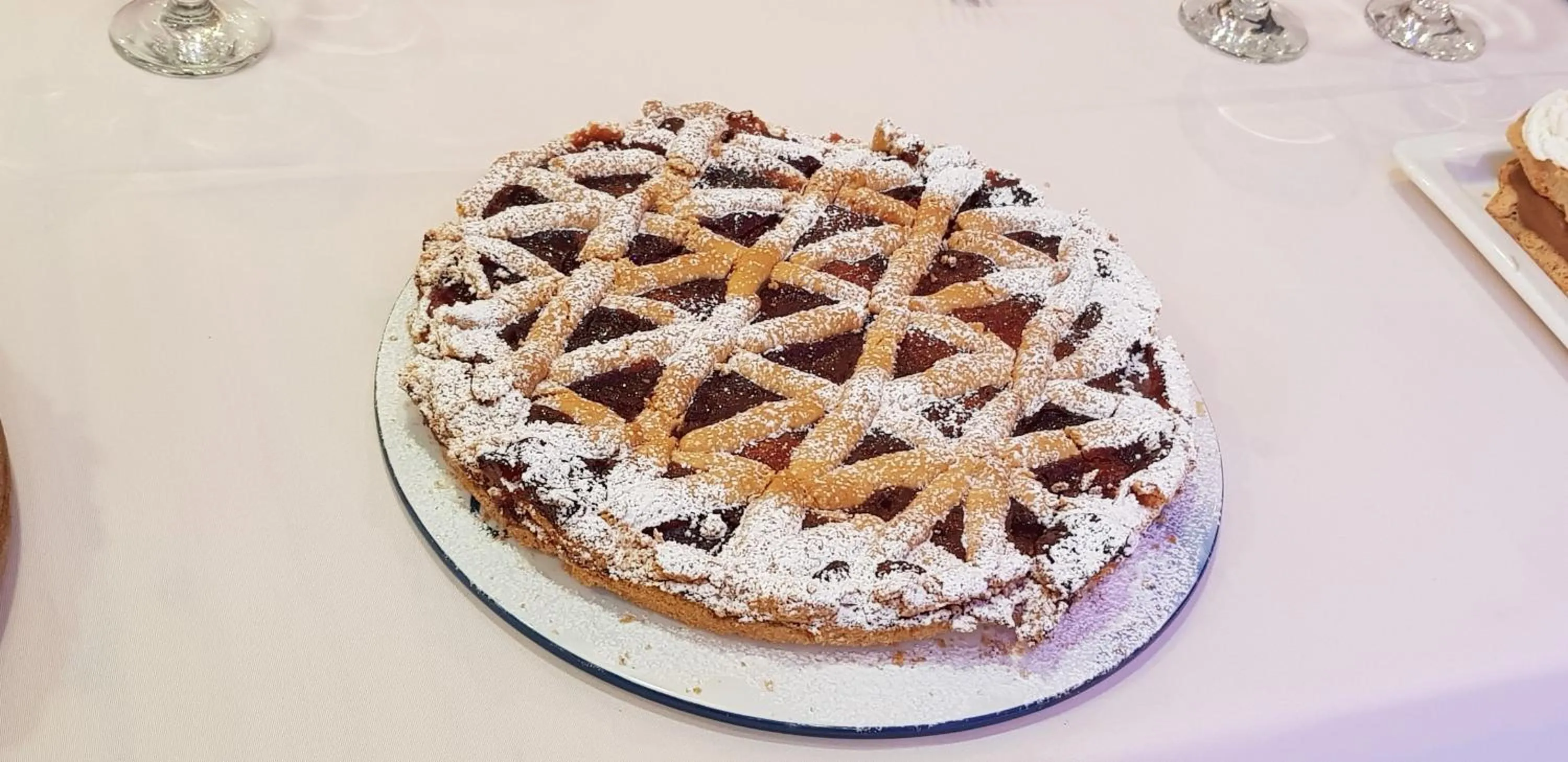 Food and drinks in Golden Sun Hotel