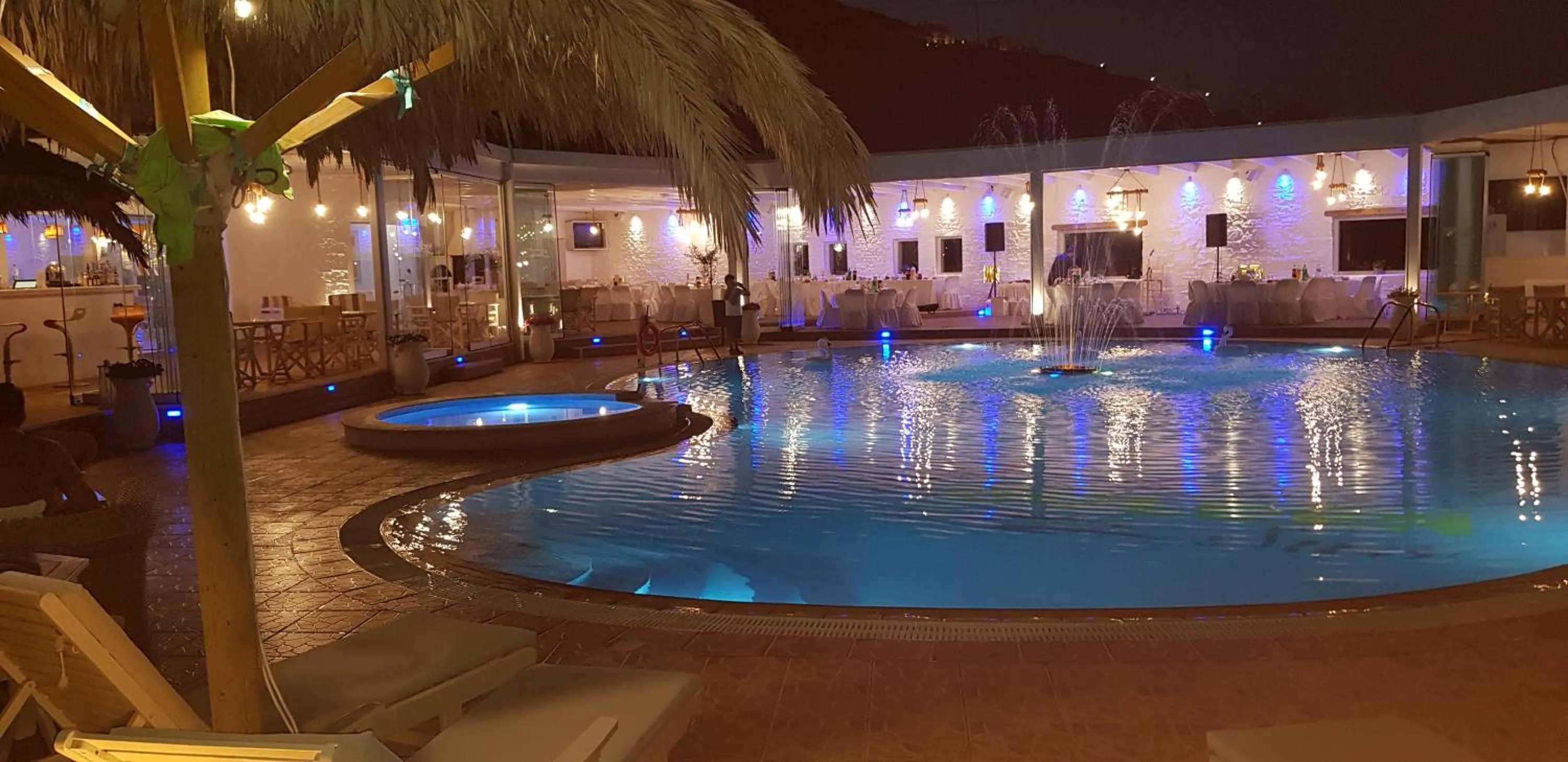 Swimming pool in Golden Sun Hotel
