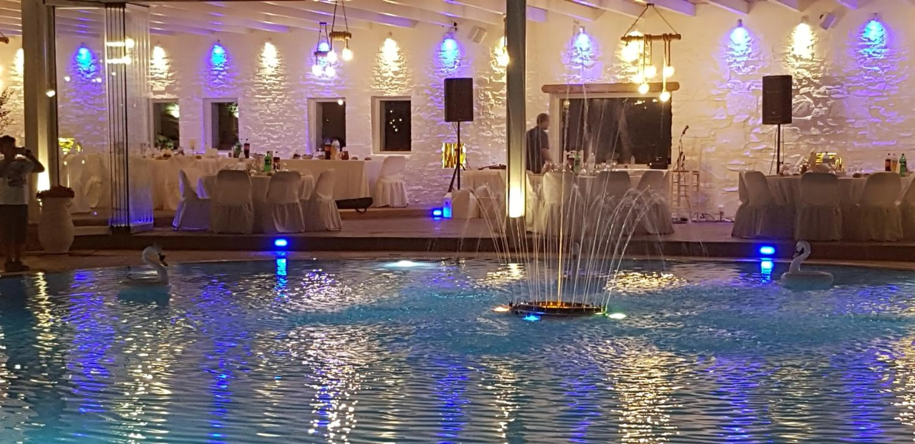 Swimming pool in Golden Sun Hotel