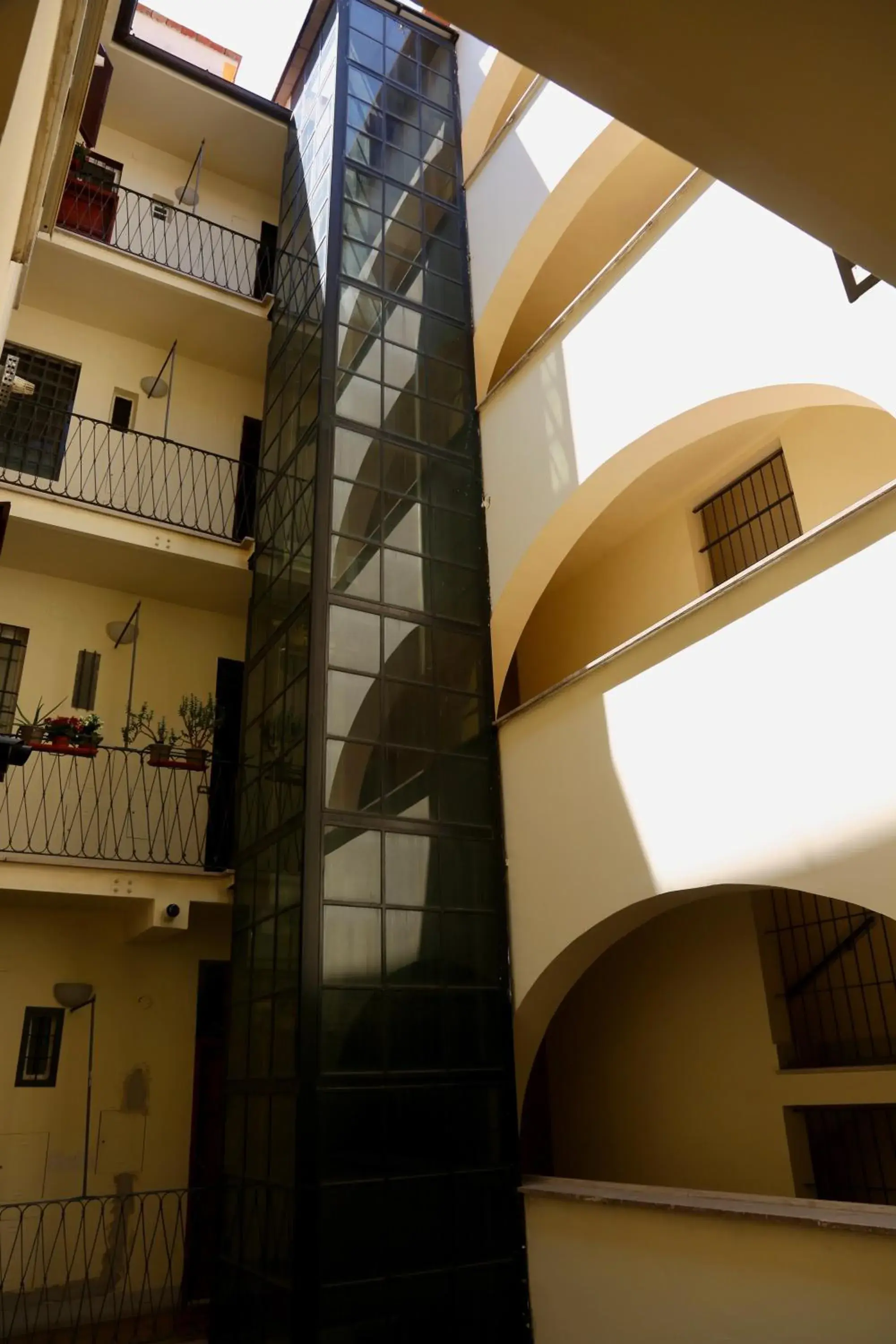 Two-Bedroom Apartment in Borgo Vittorio St. Peter Apartments Two-Bedroom Apartment in Borgo Vittorio St. Peter Apartments