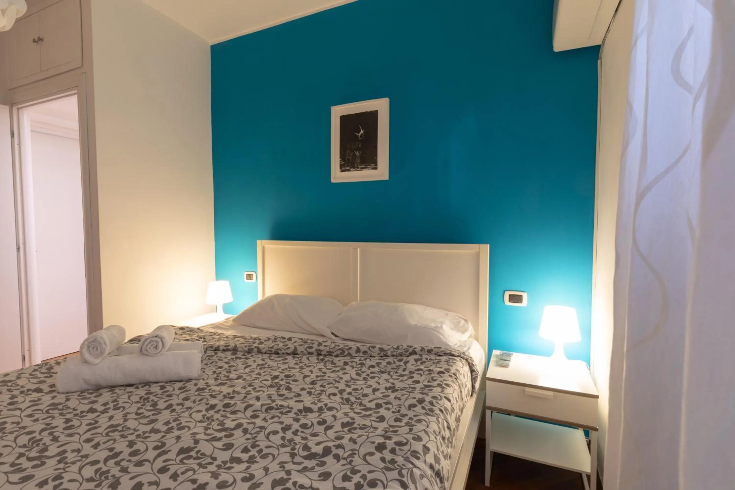 Bed in Borgo Vittorio St. Peter Apartments