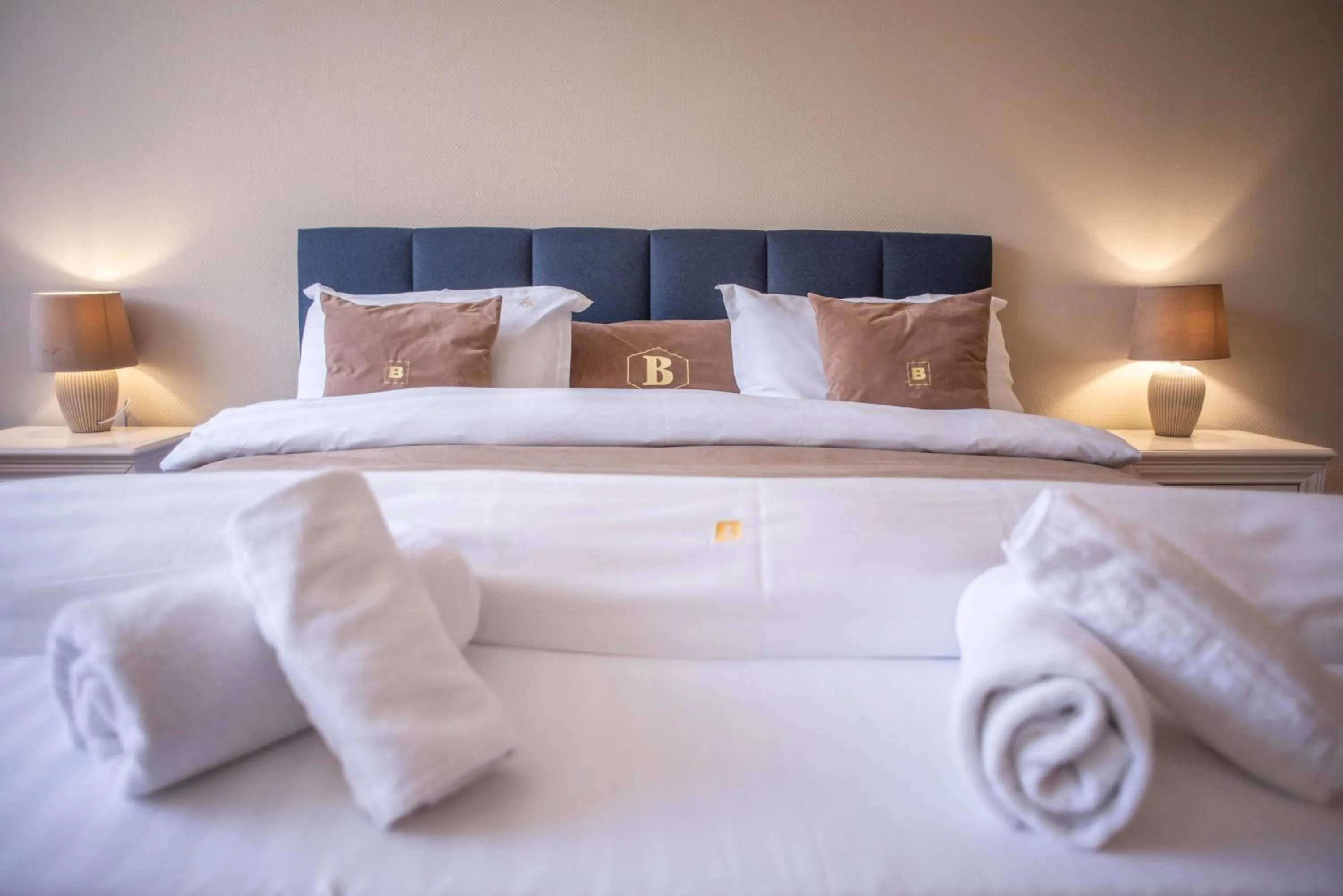 Photo of the whole room, Bed in Hotel Carpathia