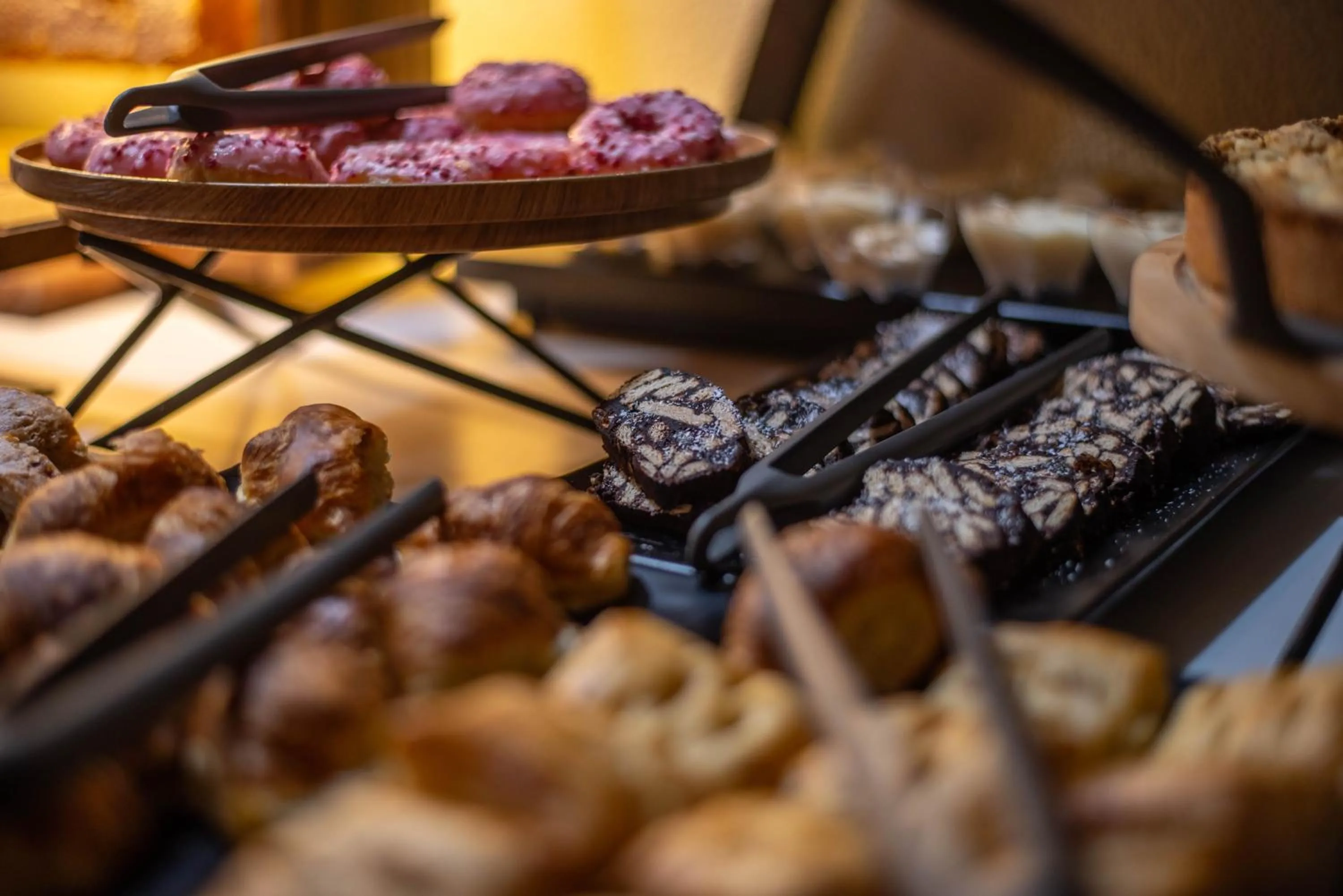 Buffet breakfast in Hotel Carpathia