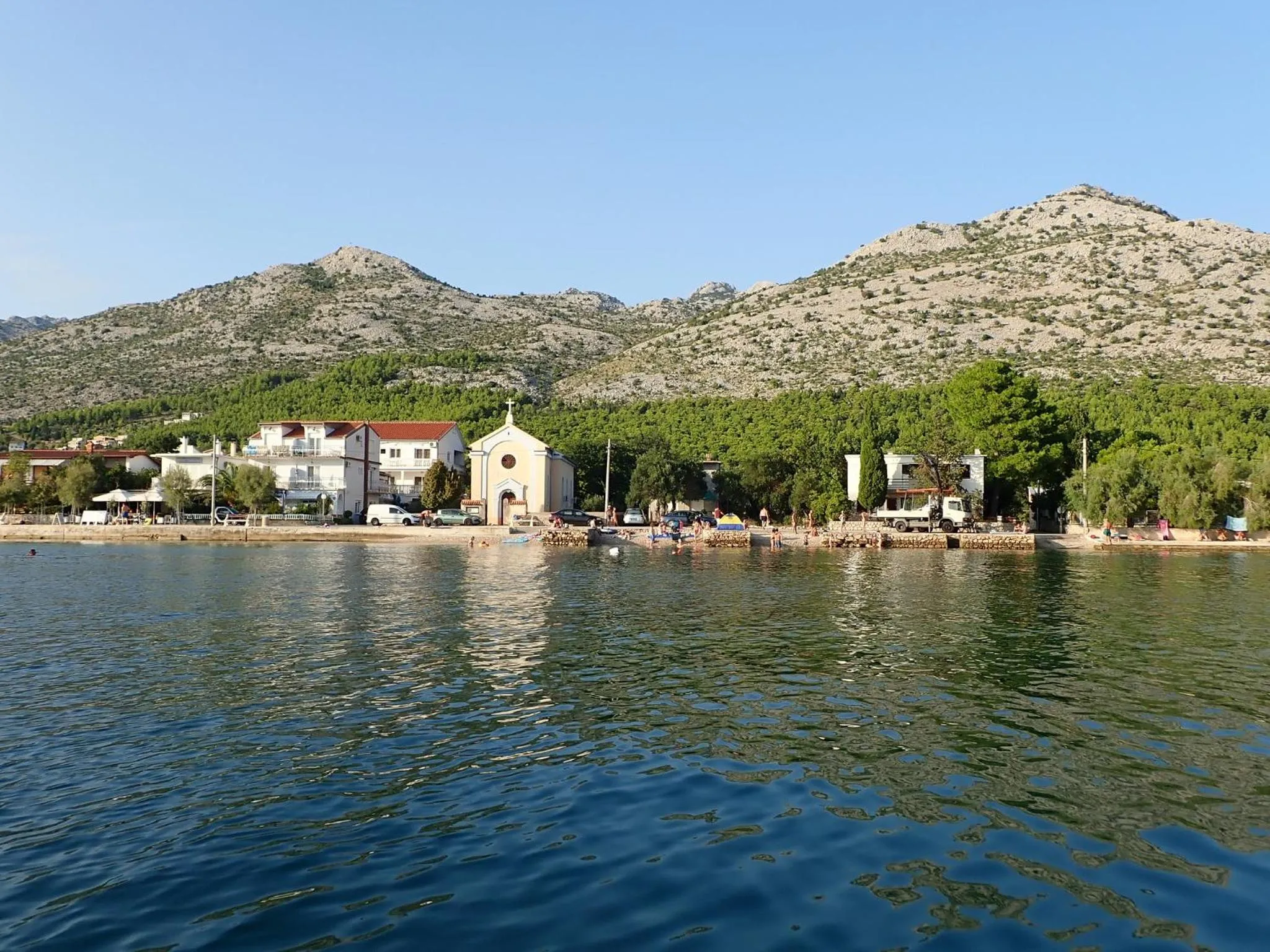 Beach in Apartments Pjer