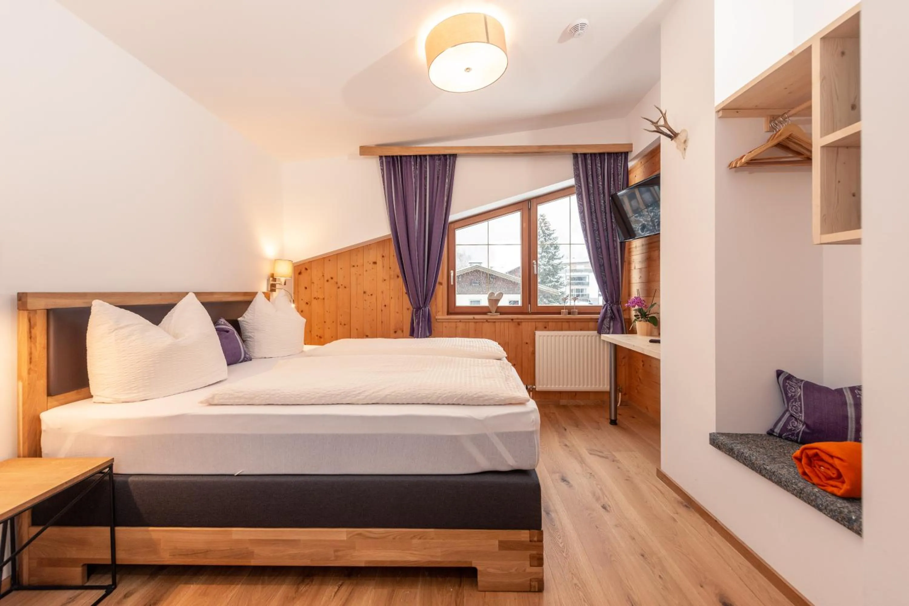 Bedroom, Bed in Wellnesshaus Reichelt