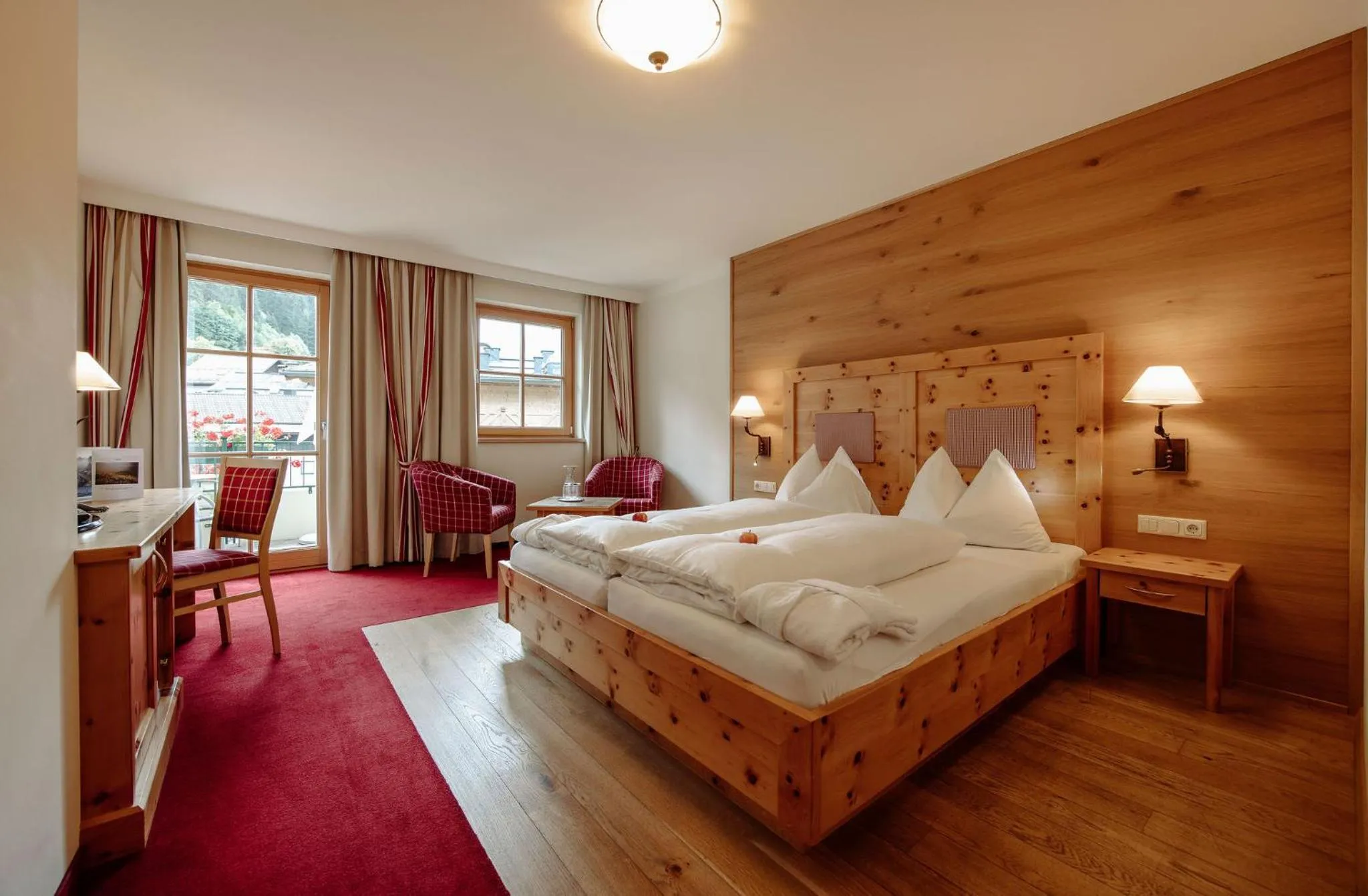 Deluxe Double Room with Balcony in Hotel Alte Post