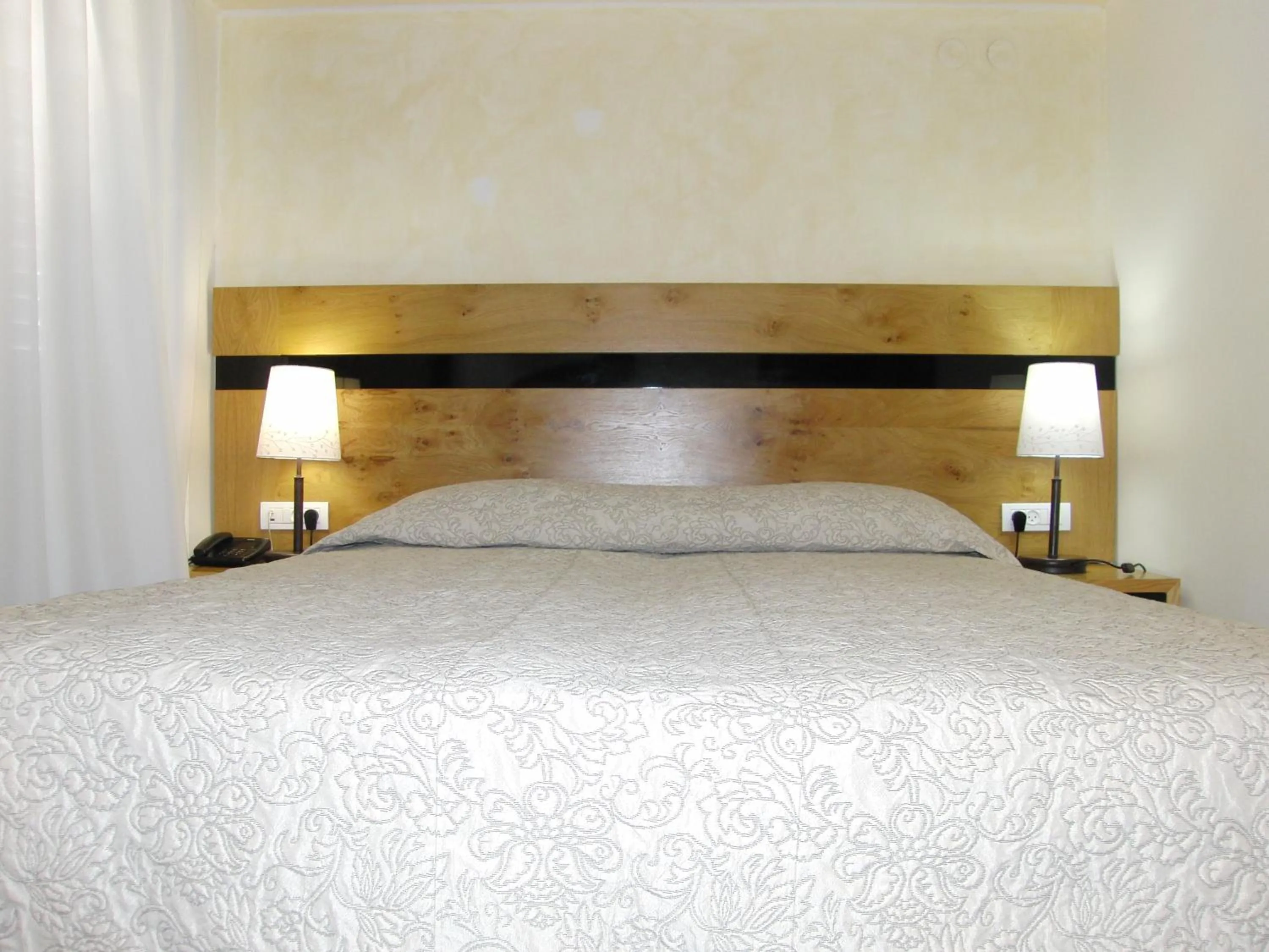 Photo of the whole room, Bed in Margoa Hotel Netanya