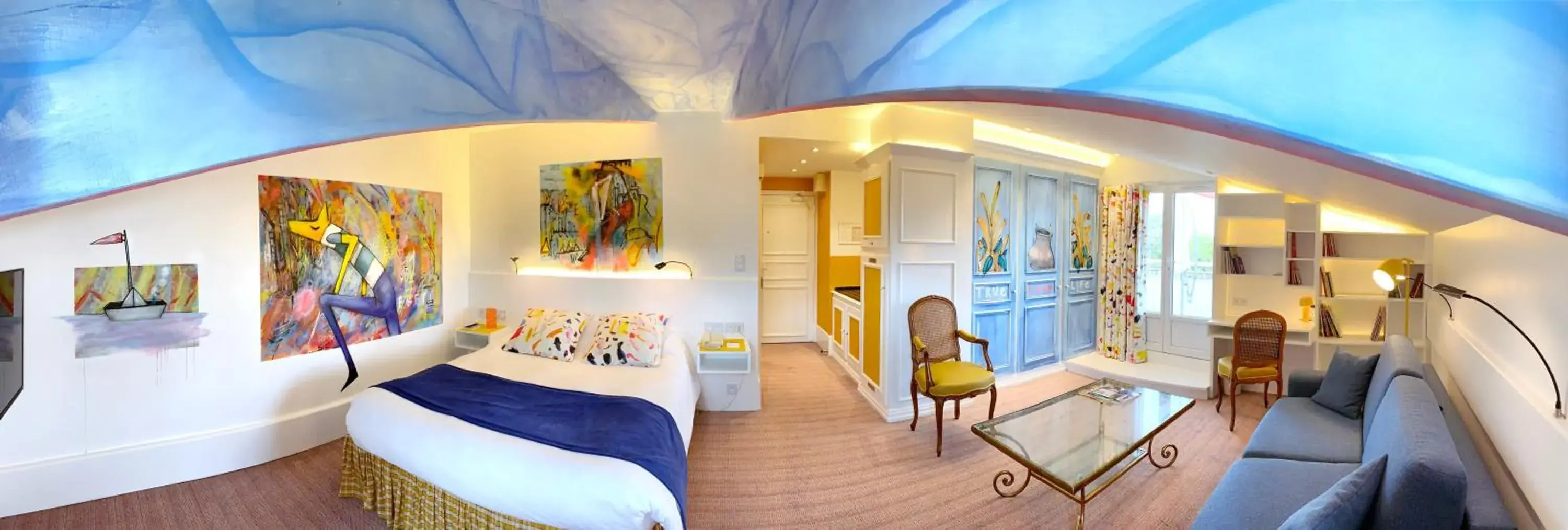 Double Room with Balcony (3 Adults) in Hôtel L'Yeuse - Teritoria Double Room with Balcony (3 Adults) in Hôtel L'Yeuse - Teritoria