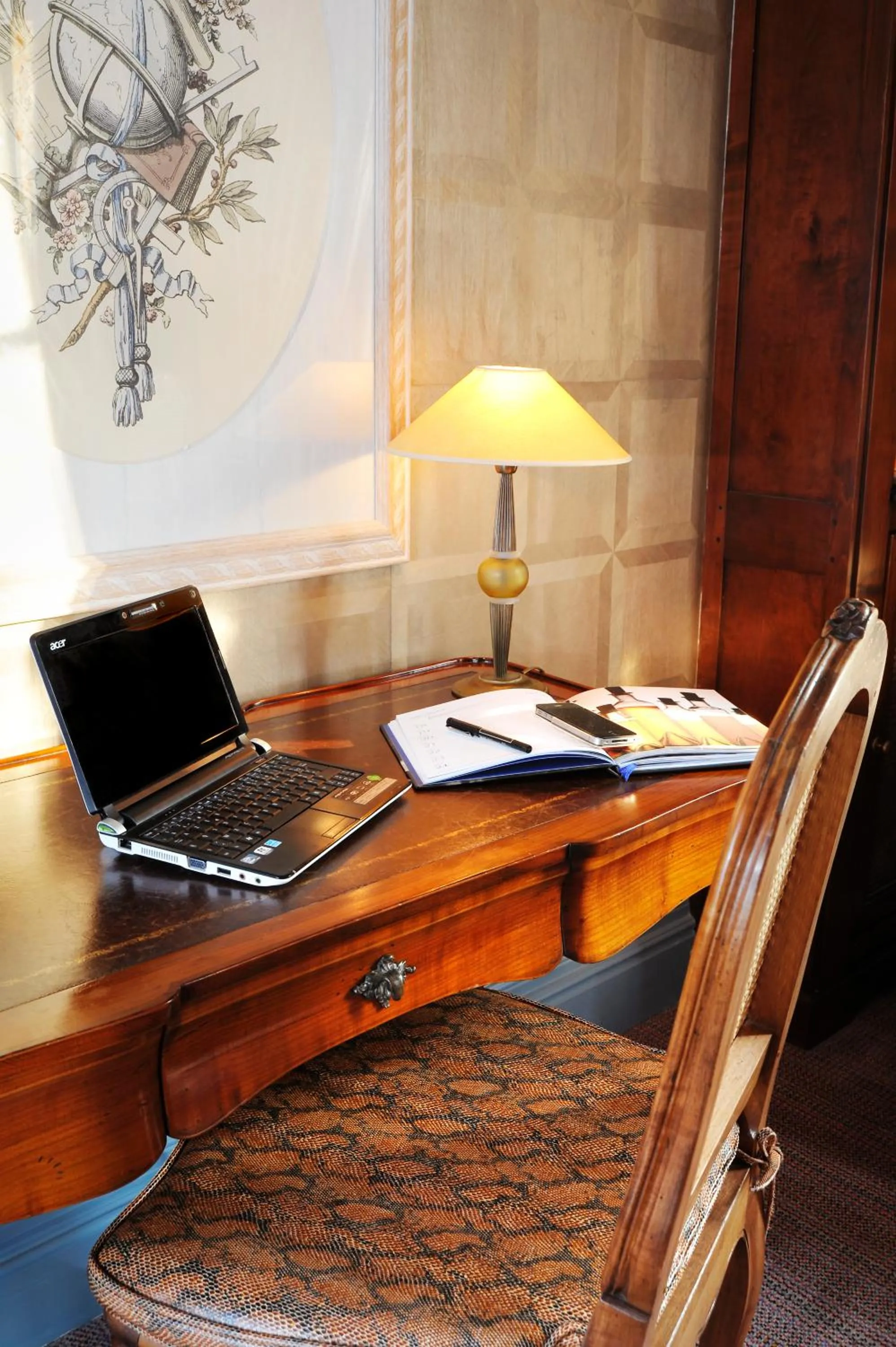 Seating area in Hôtel L'Yeuse - Teritoria