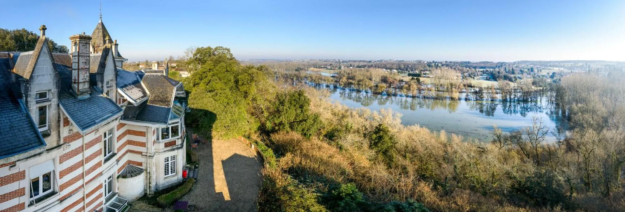 Property building in Hôtel L'Yeuse - Teritoria
