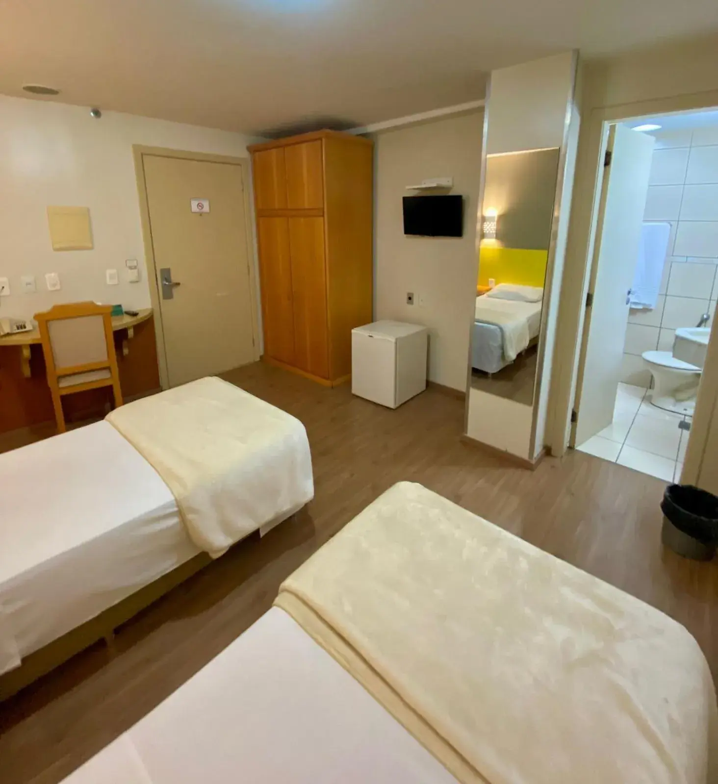 Superior Twin Room - single occupancy in Coral Trade Hotel Superior Twin Room - single occupancy in Coral Trade Hotel
