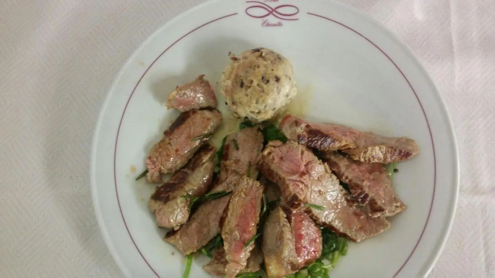 Restaurant/places to eat in Hotel Eternità