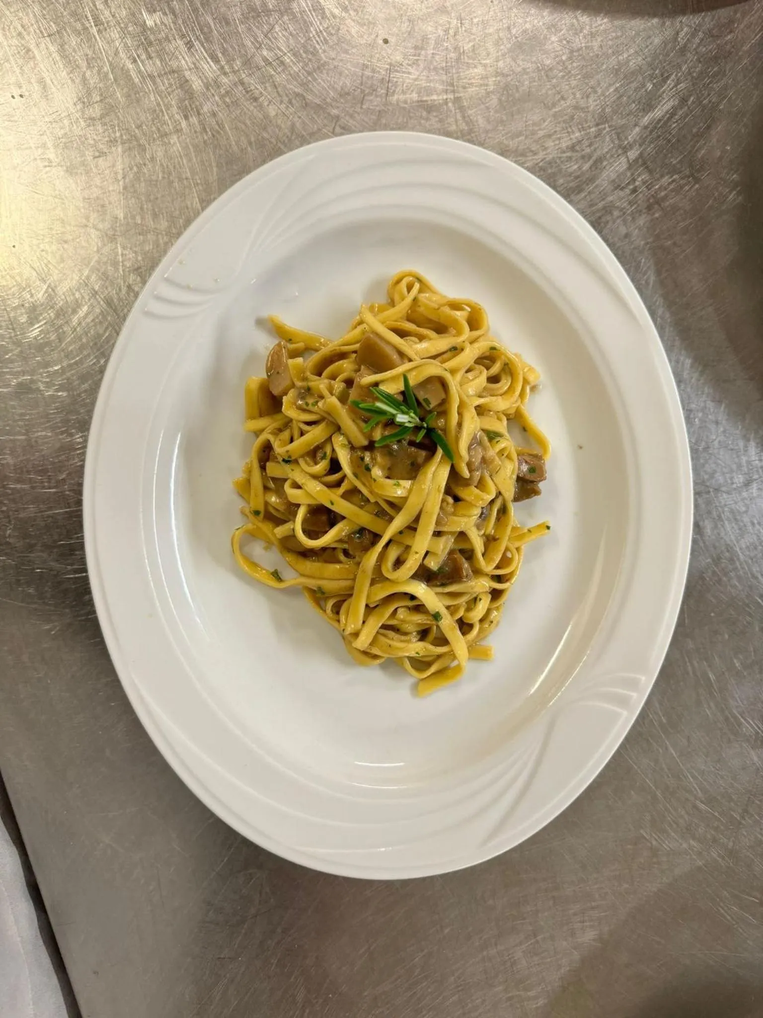 Restaurant/places to eat in Hotel Eternità