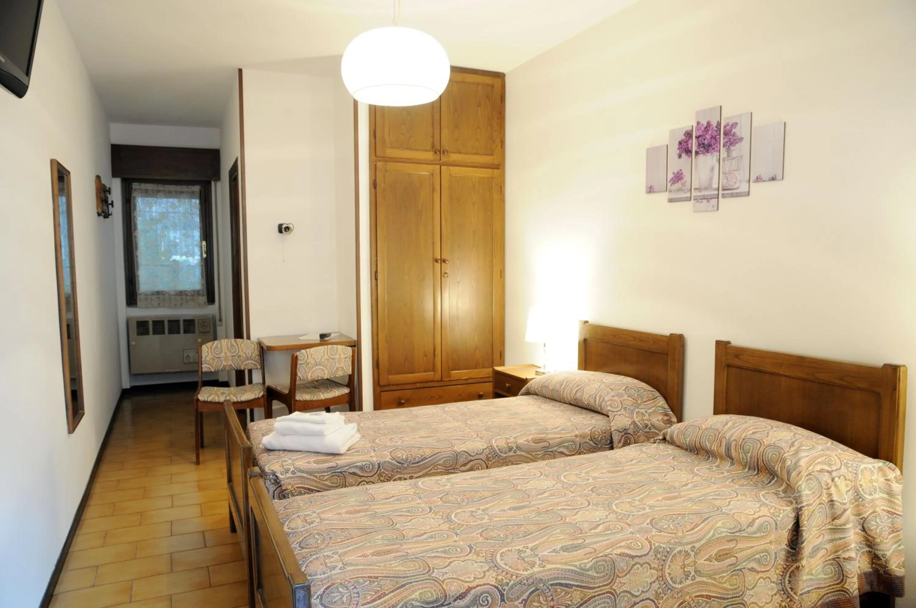 Photo of the whole room, Bed in Hotel Eternità