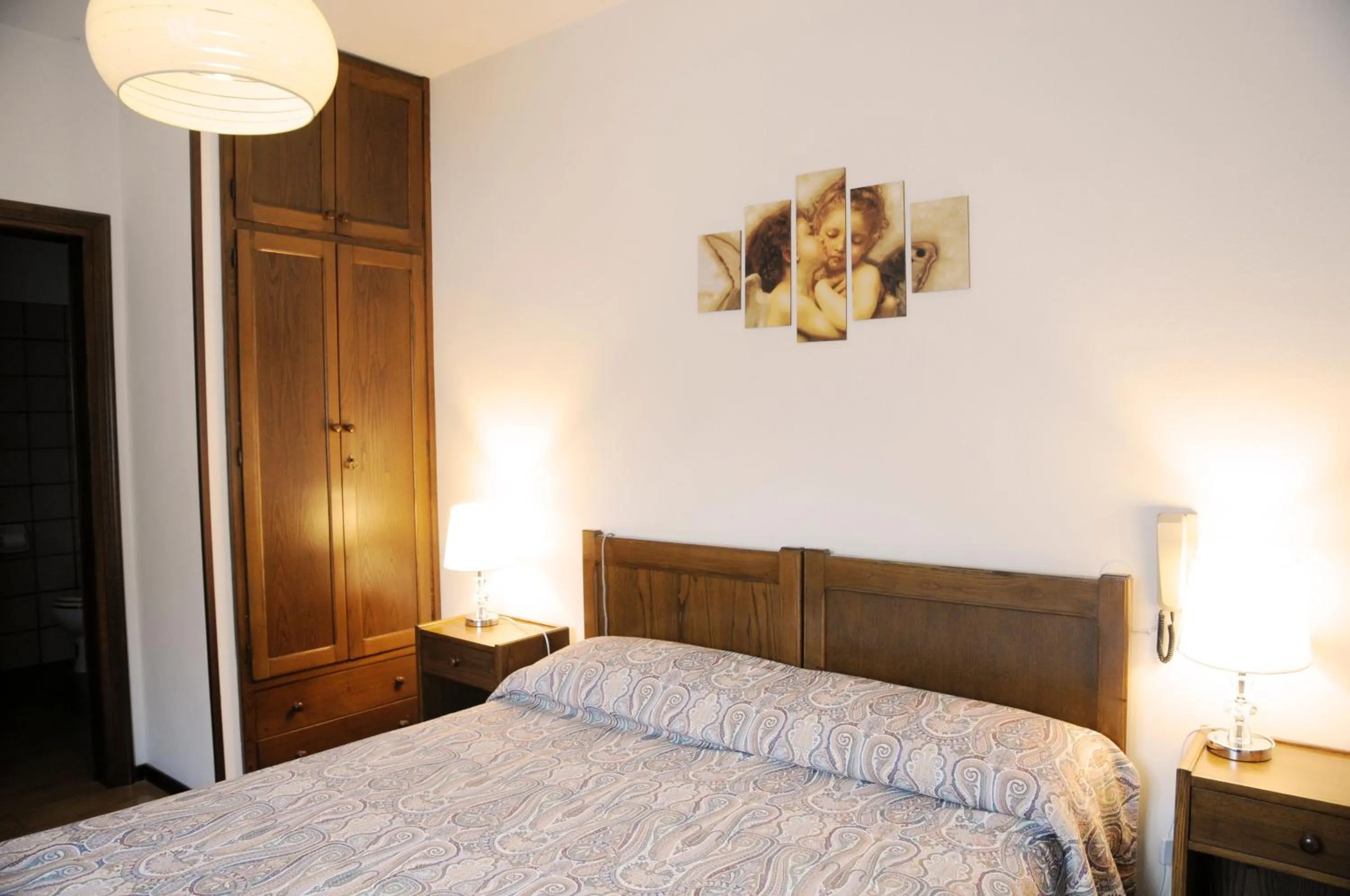 Photo of the whole room, Bed in Hotel Eternità