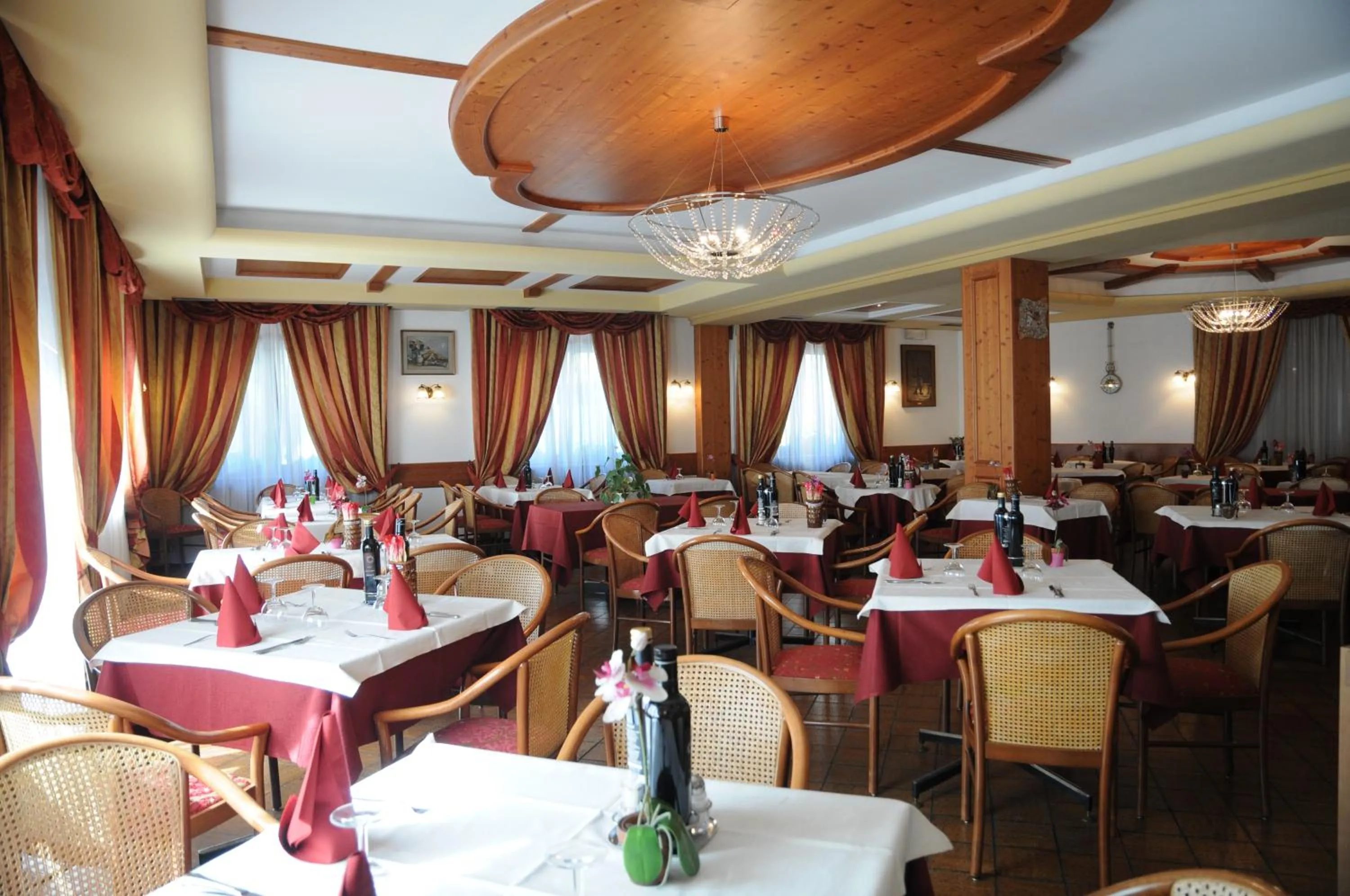 Restaurant/places to eat in Hotel Eternità